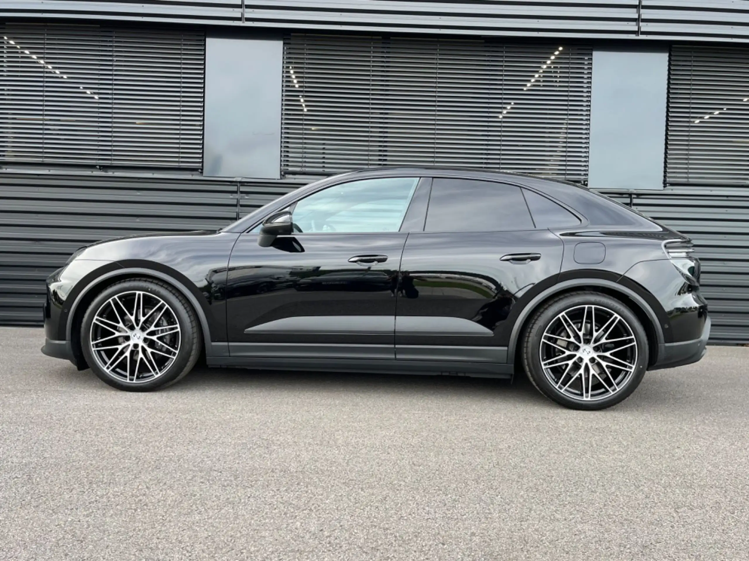 Porsche - Macan