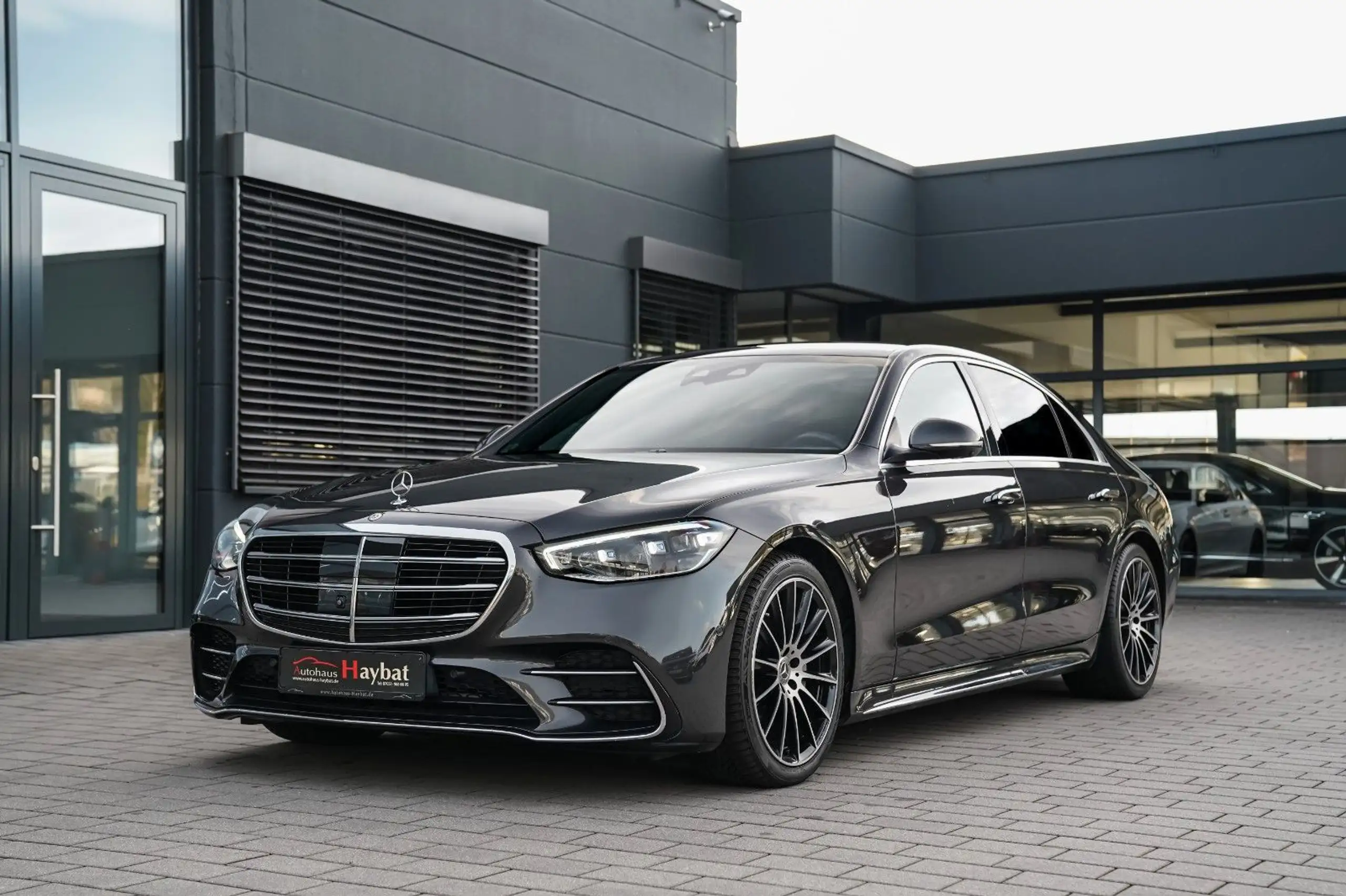 Mercedes-Benz - S 400