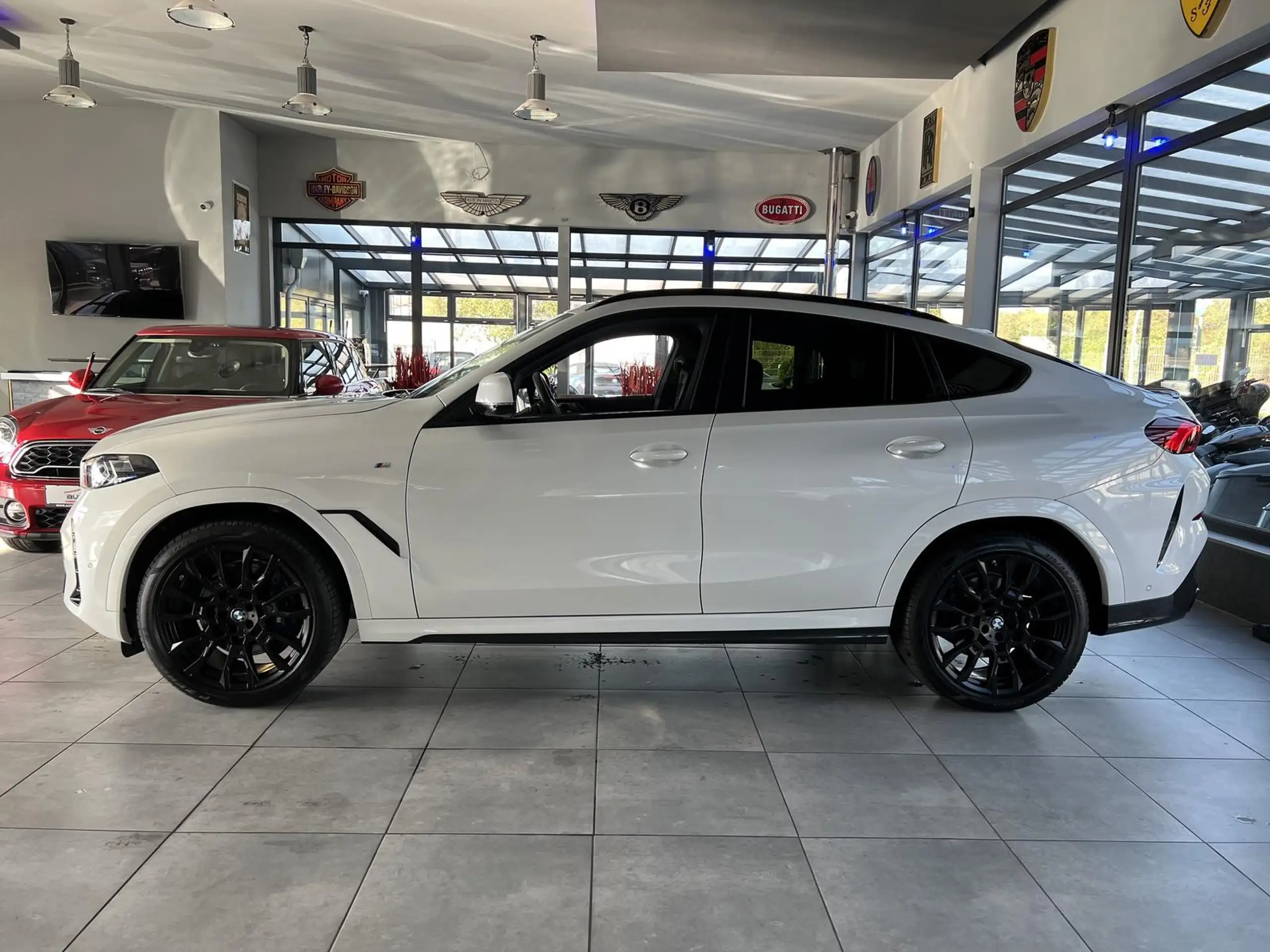 BMW - X6