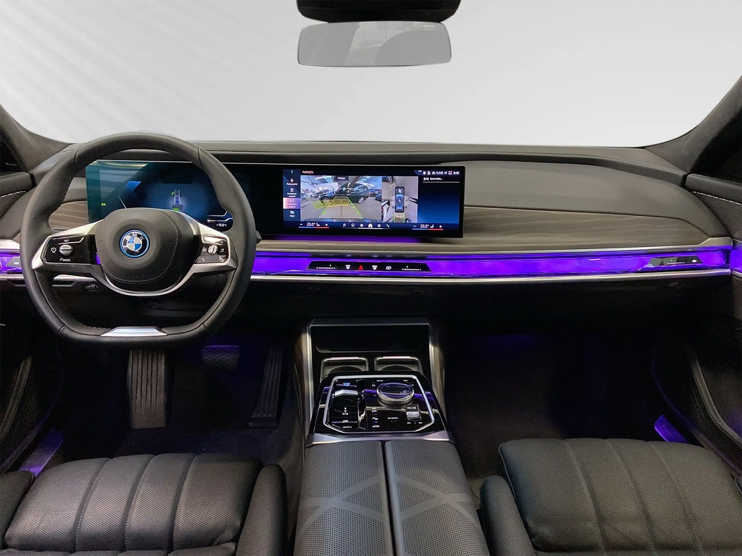 BMW - i7