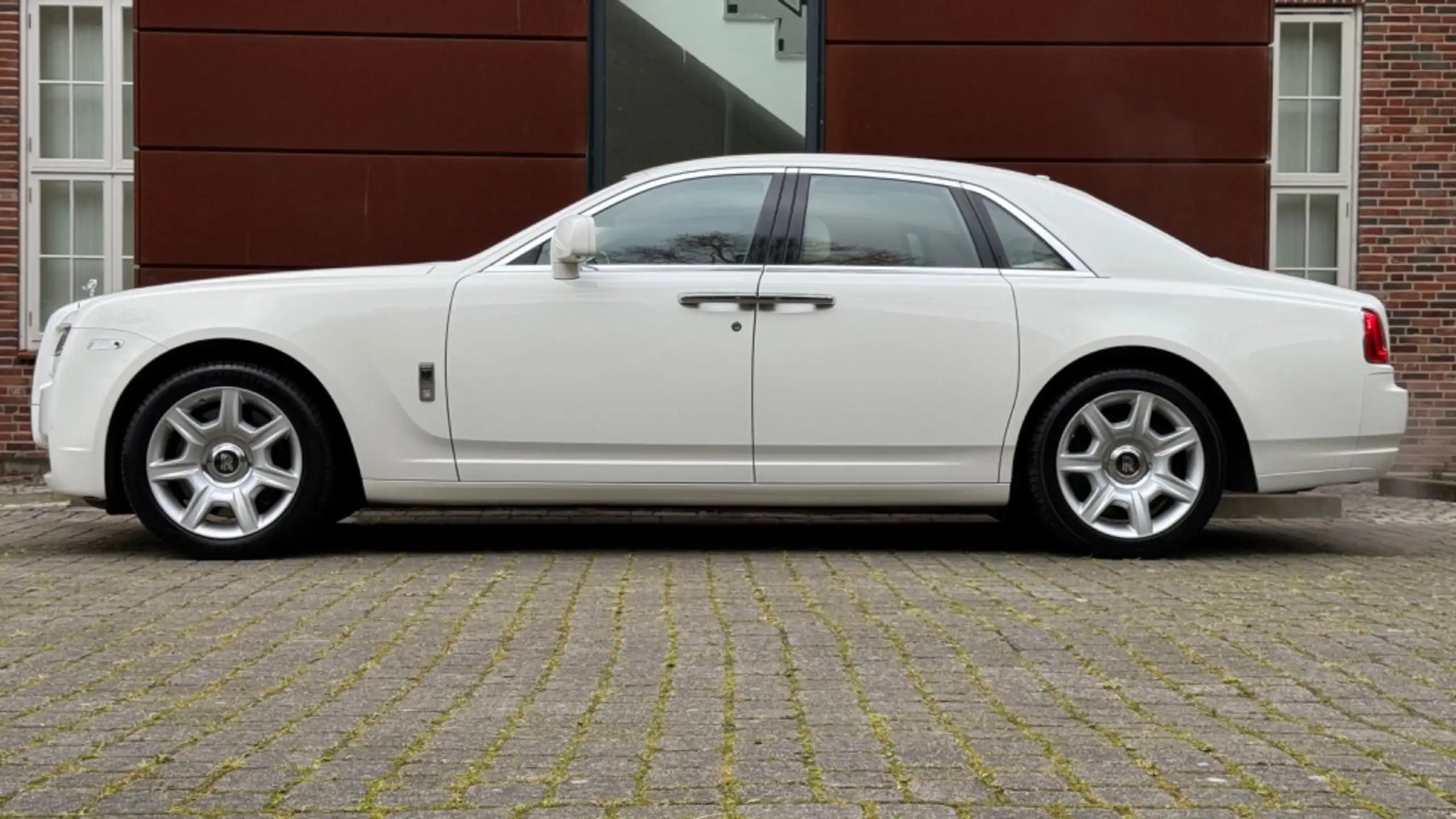 Rolls-Royce - Ghost