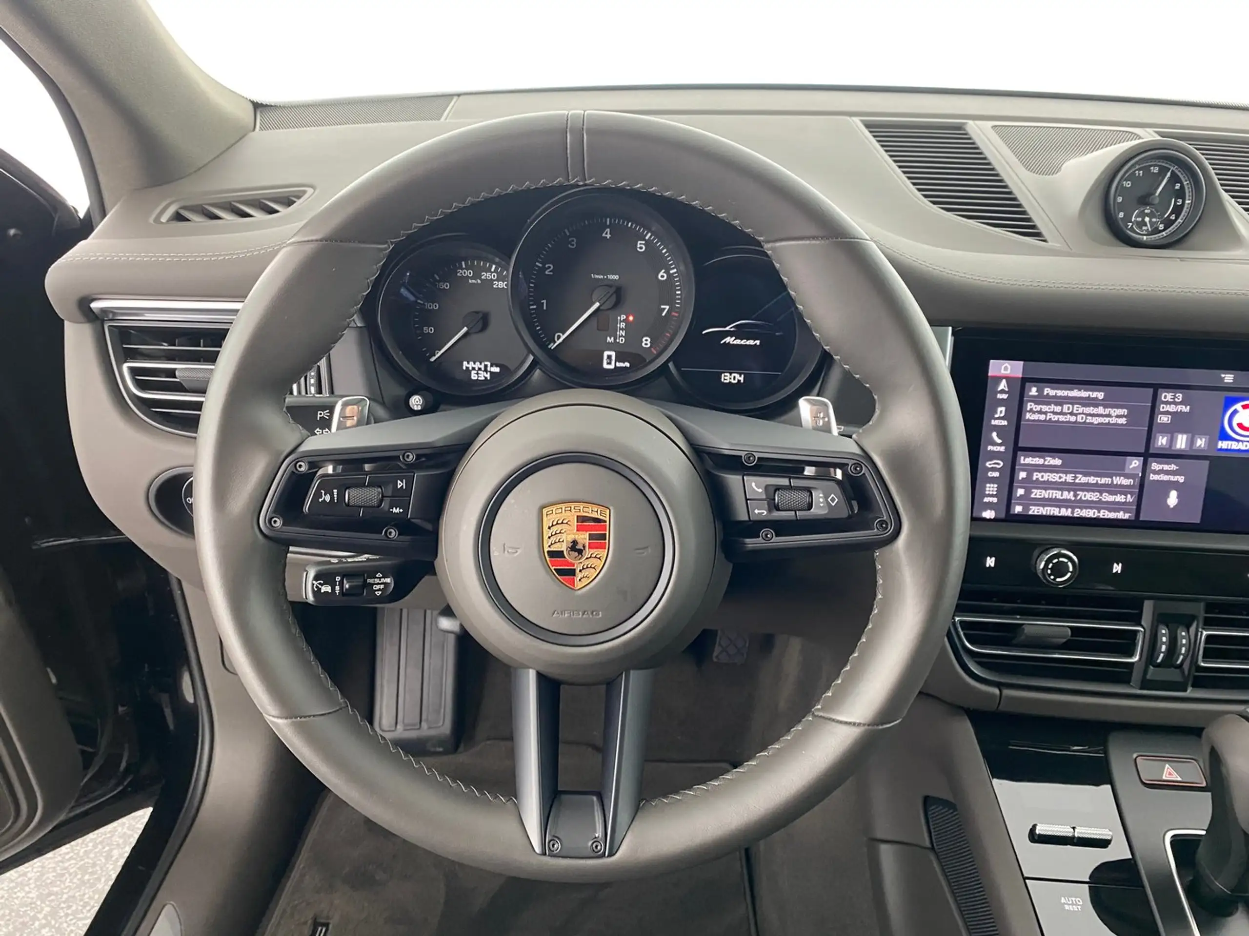 Porsche - Macan