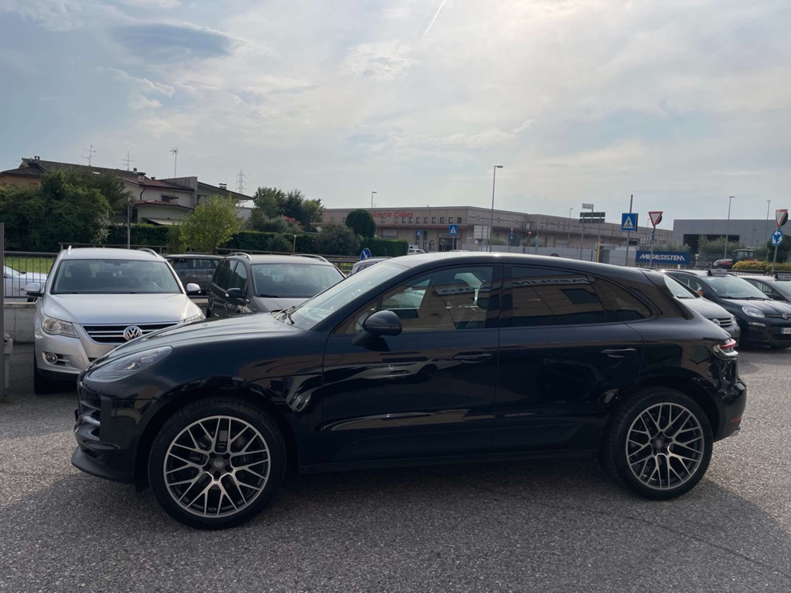 Porsche - Macan