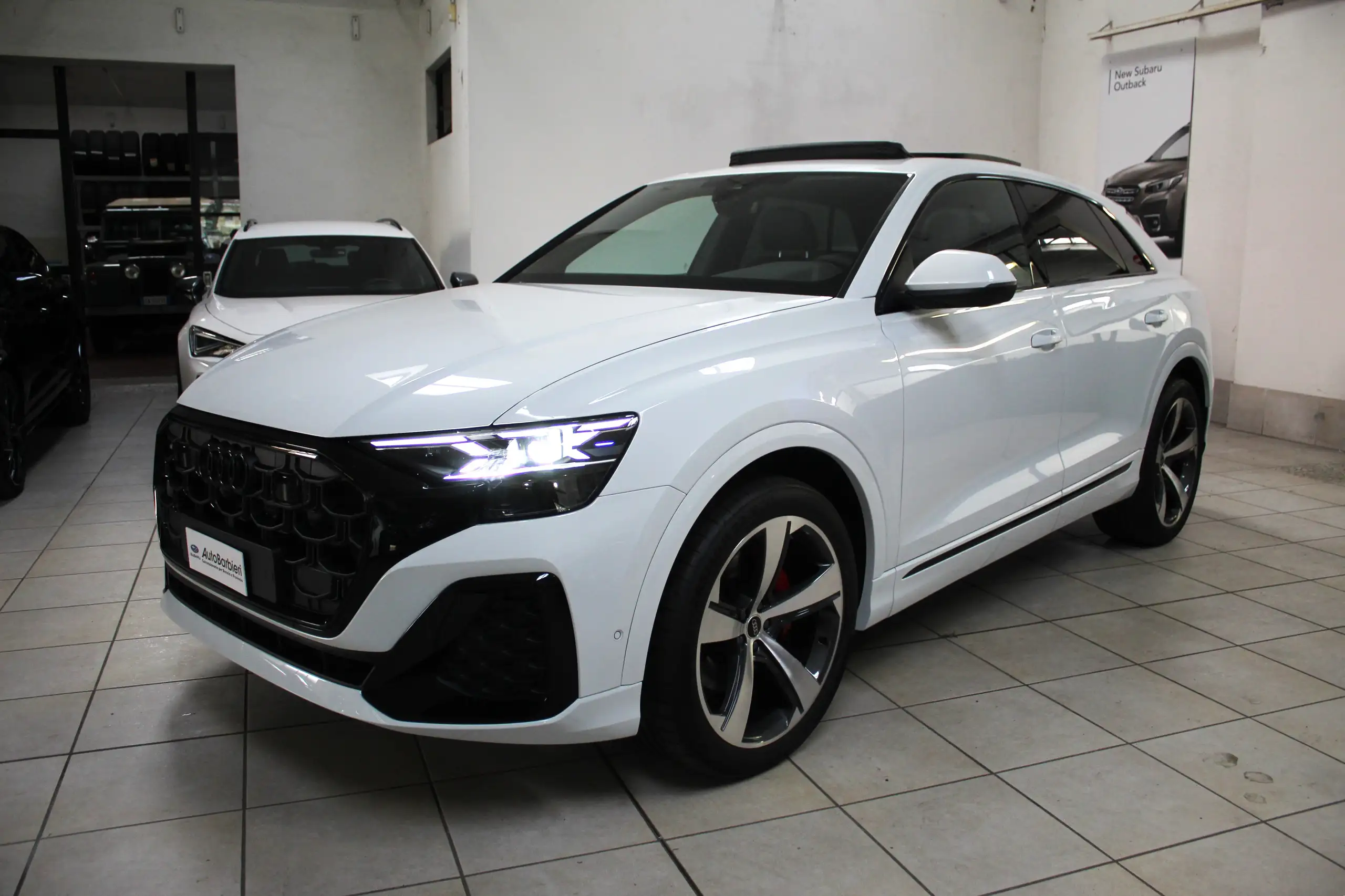 Audi - Q8