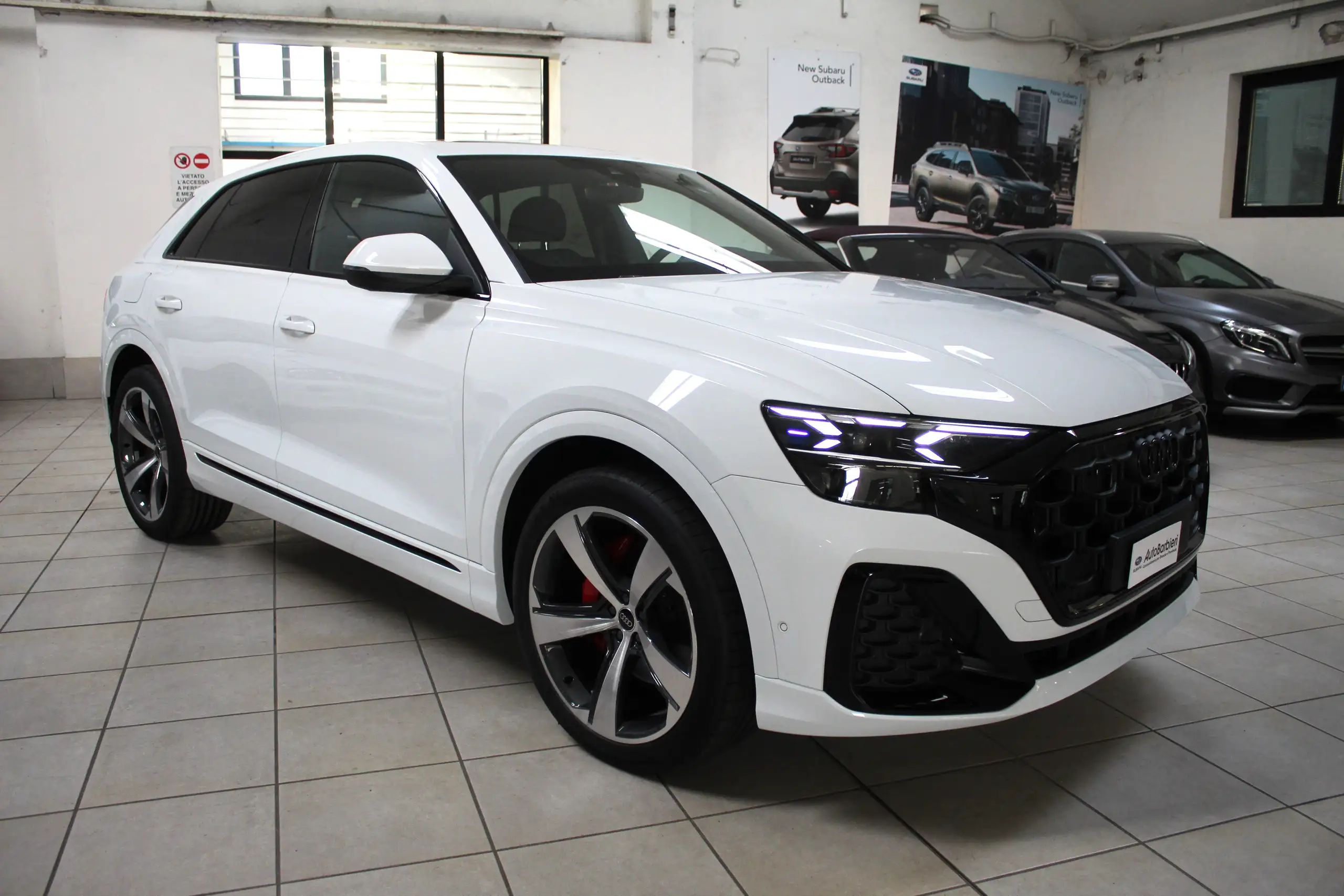 Audi - Q8