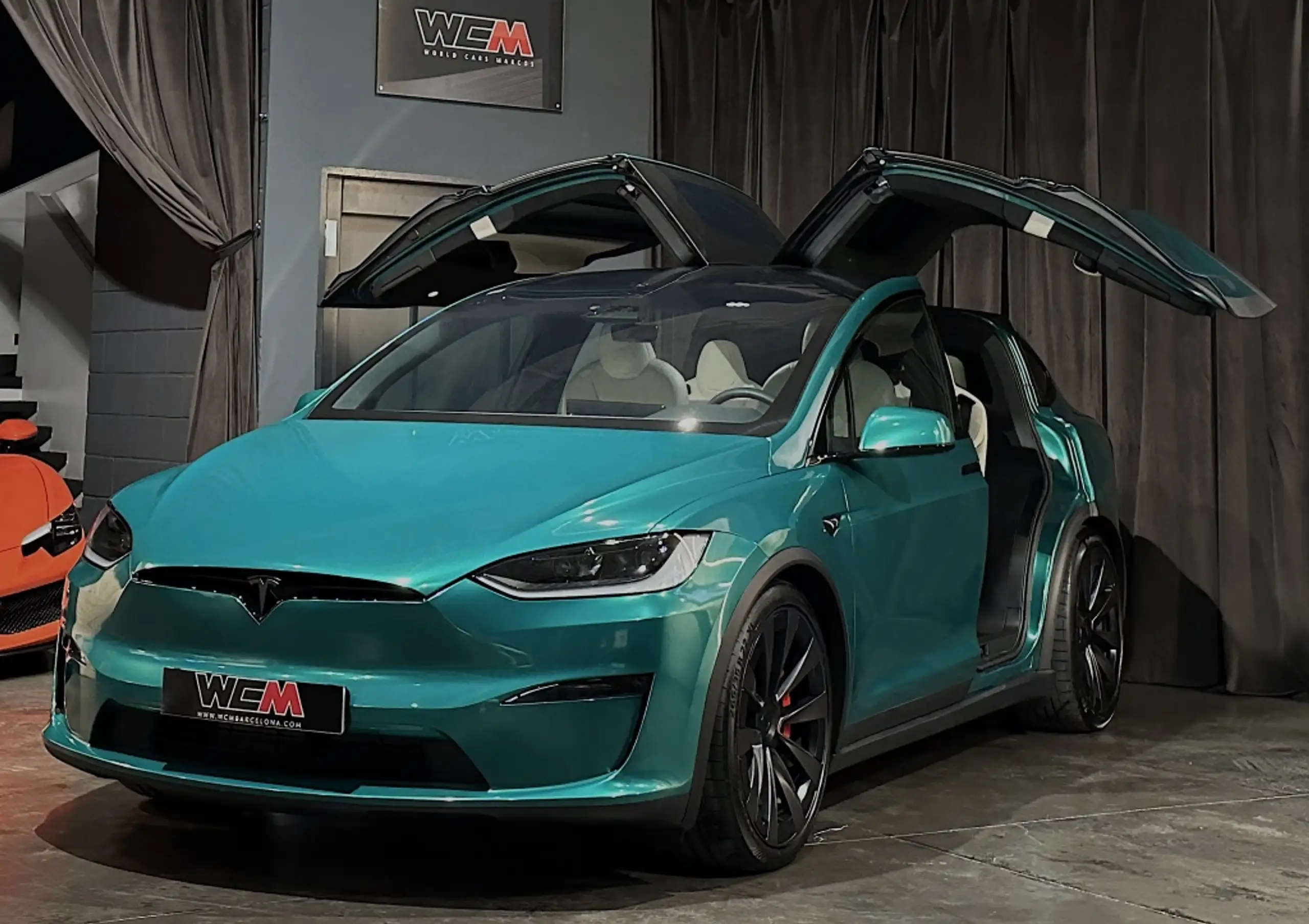 Tesla - Model X