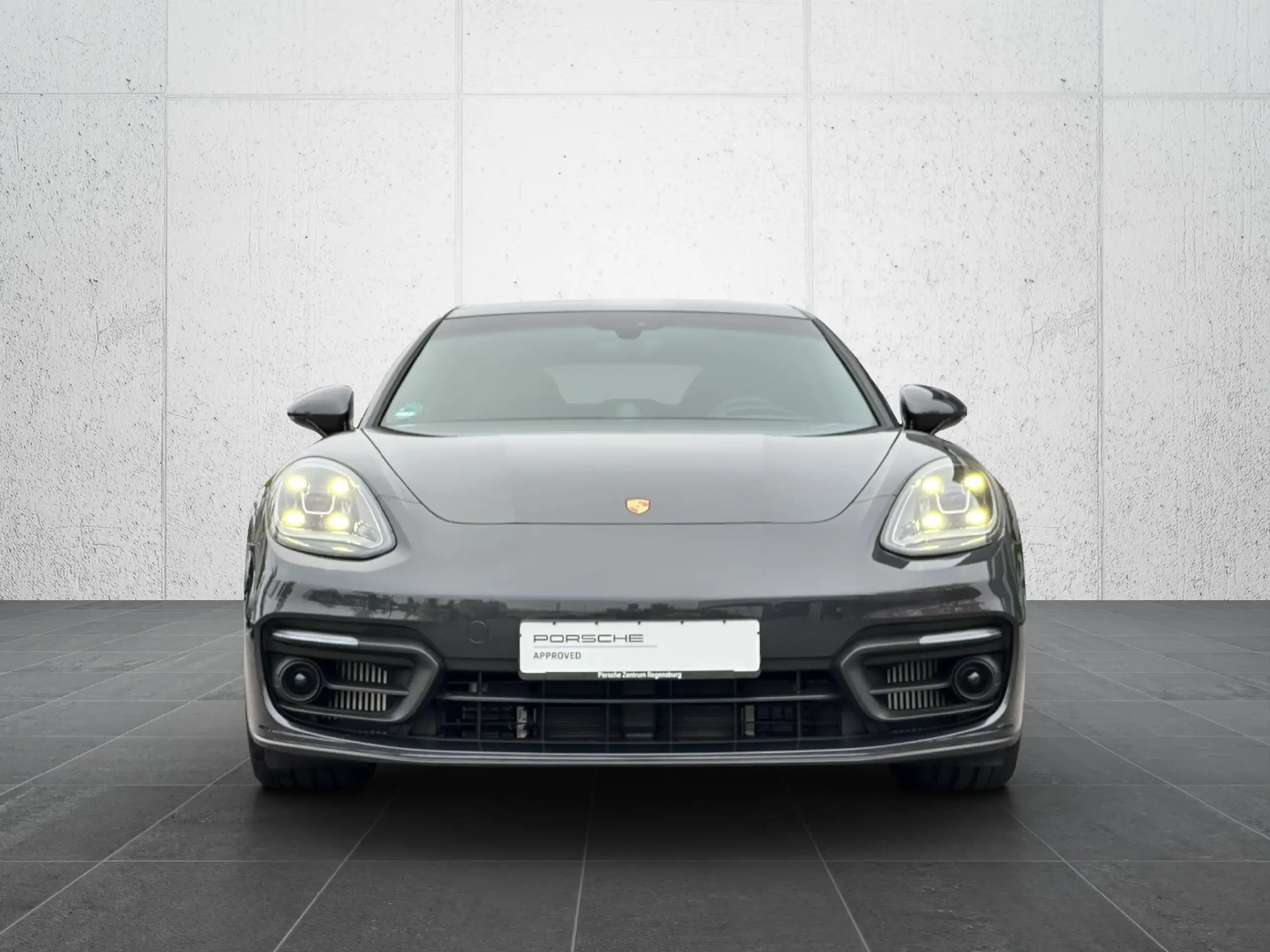 Porsche - Panamera