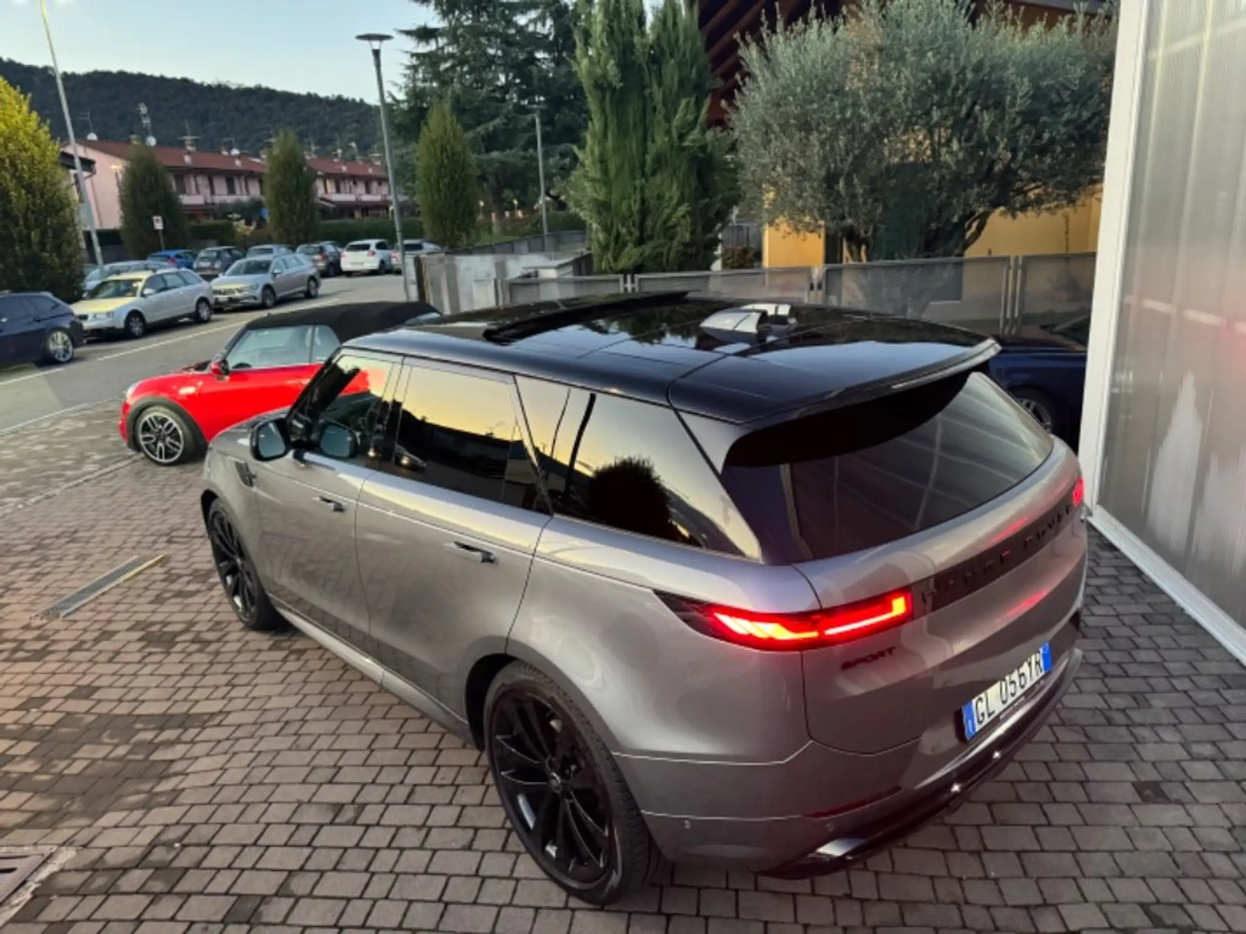 Land Rover - Range Rover Sport