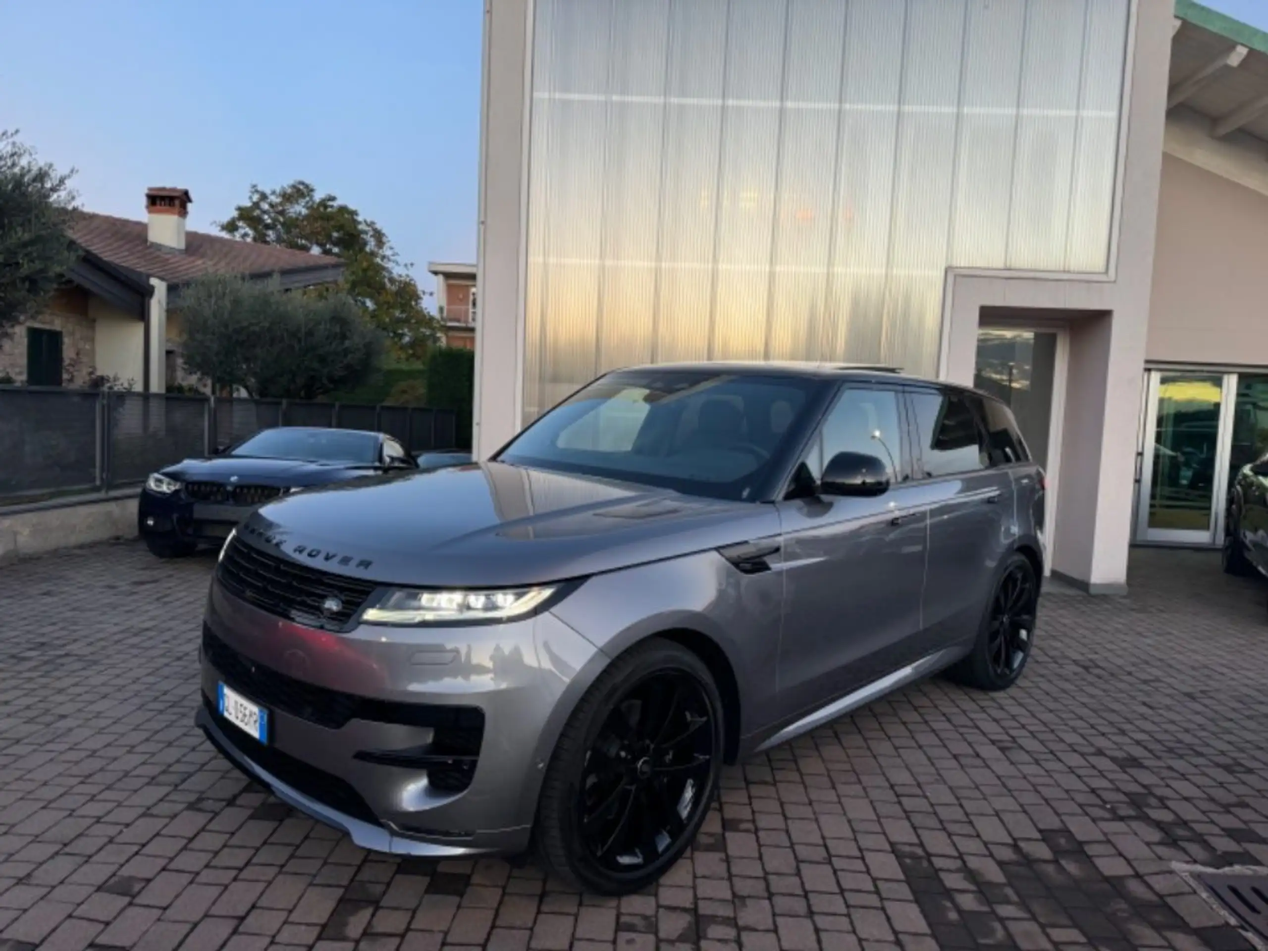 Land Rover - Range Rover Sport