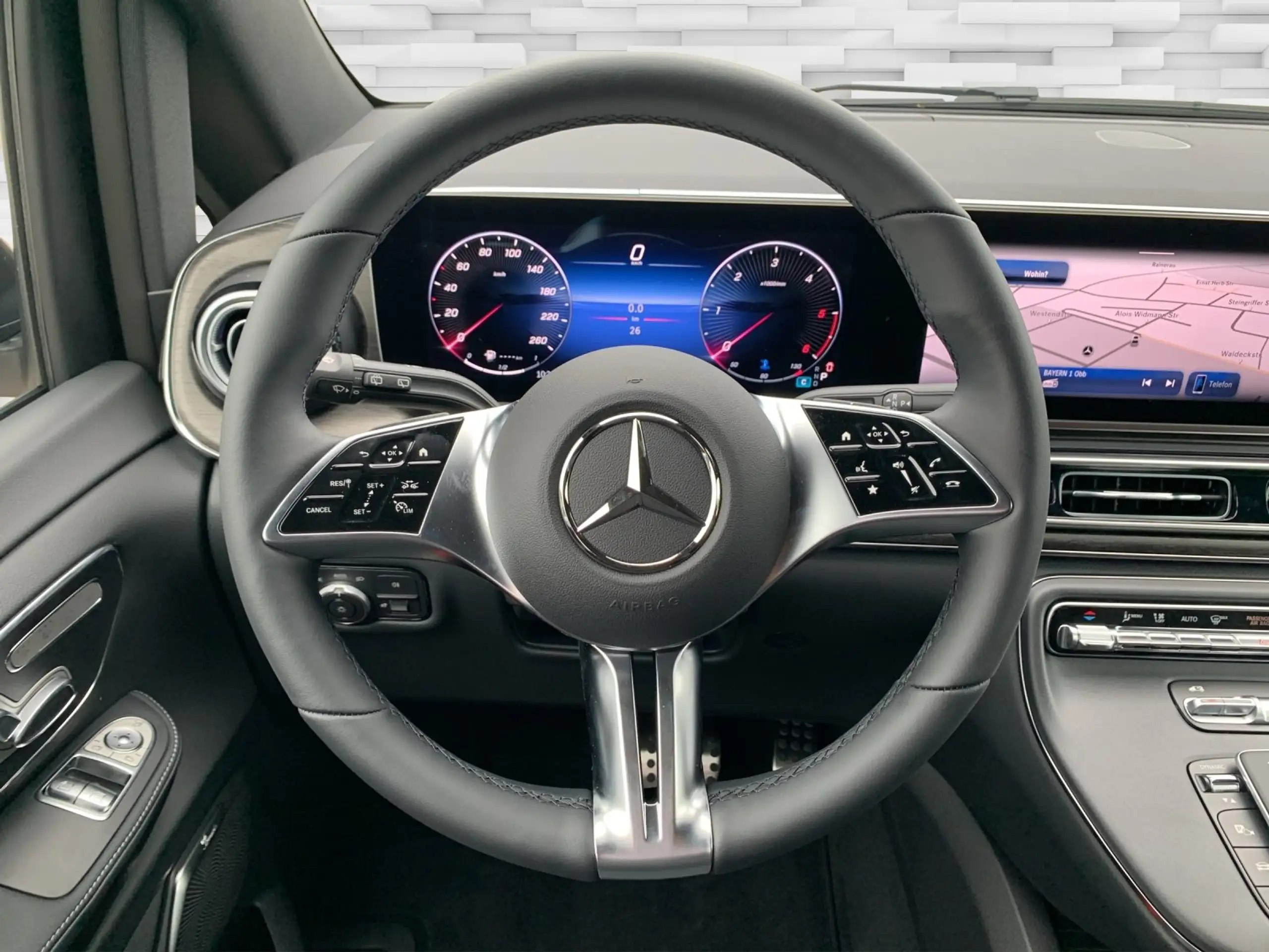 Mercedes-Benz - V 300