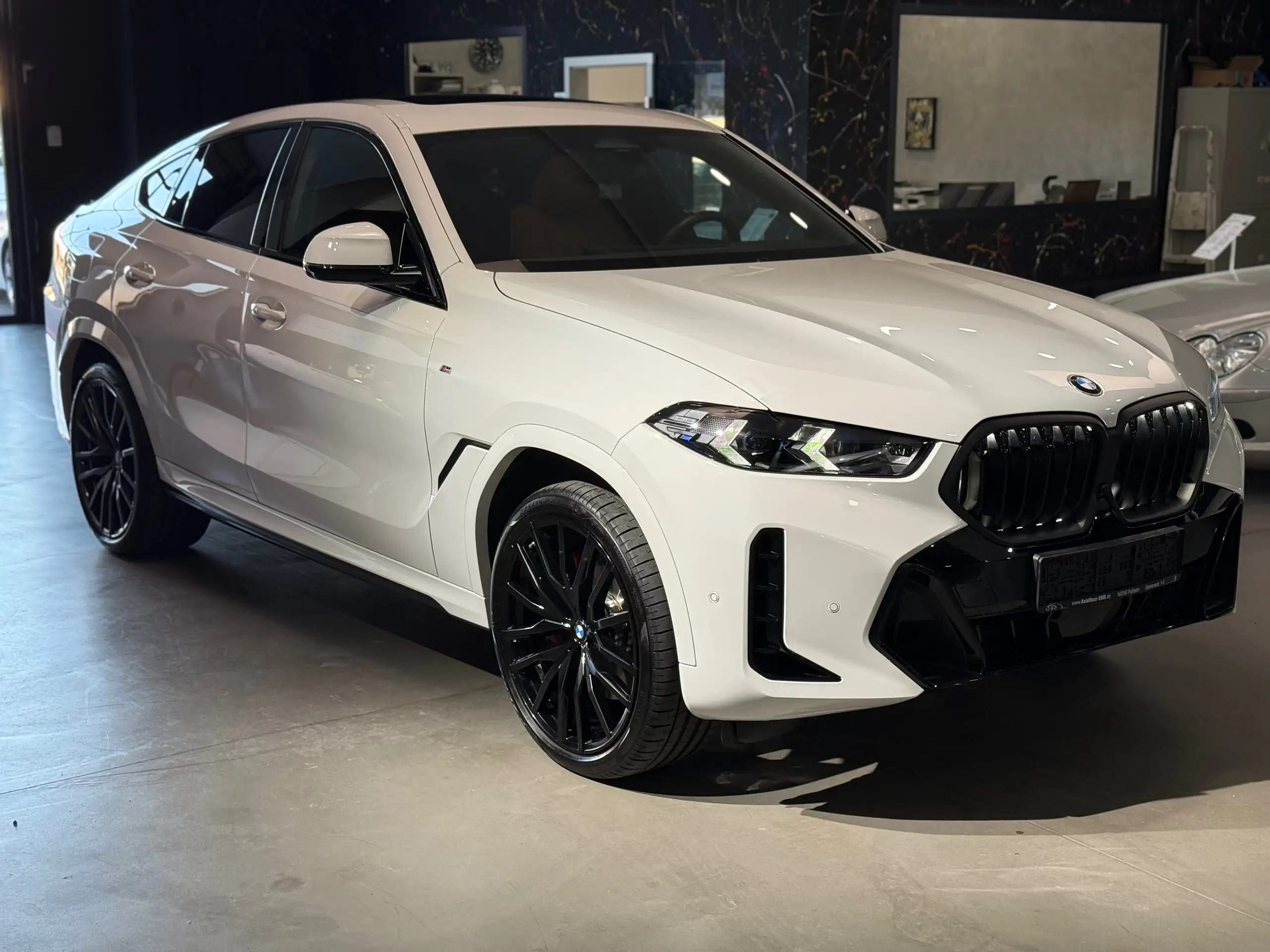 BMW - X6