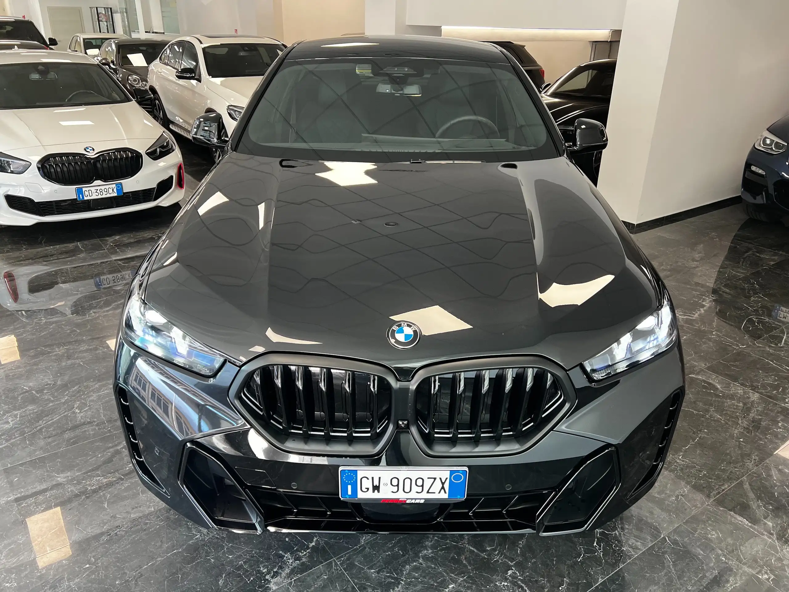 BMW - X6