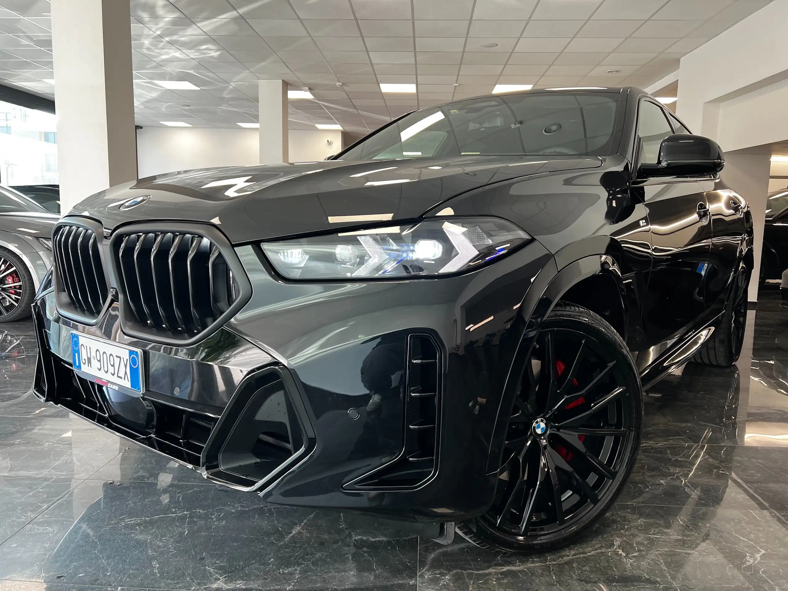 BMW - X6