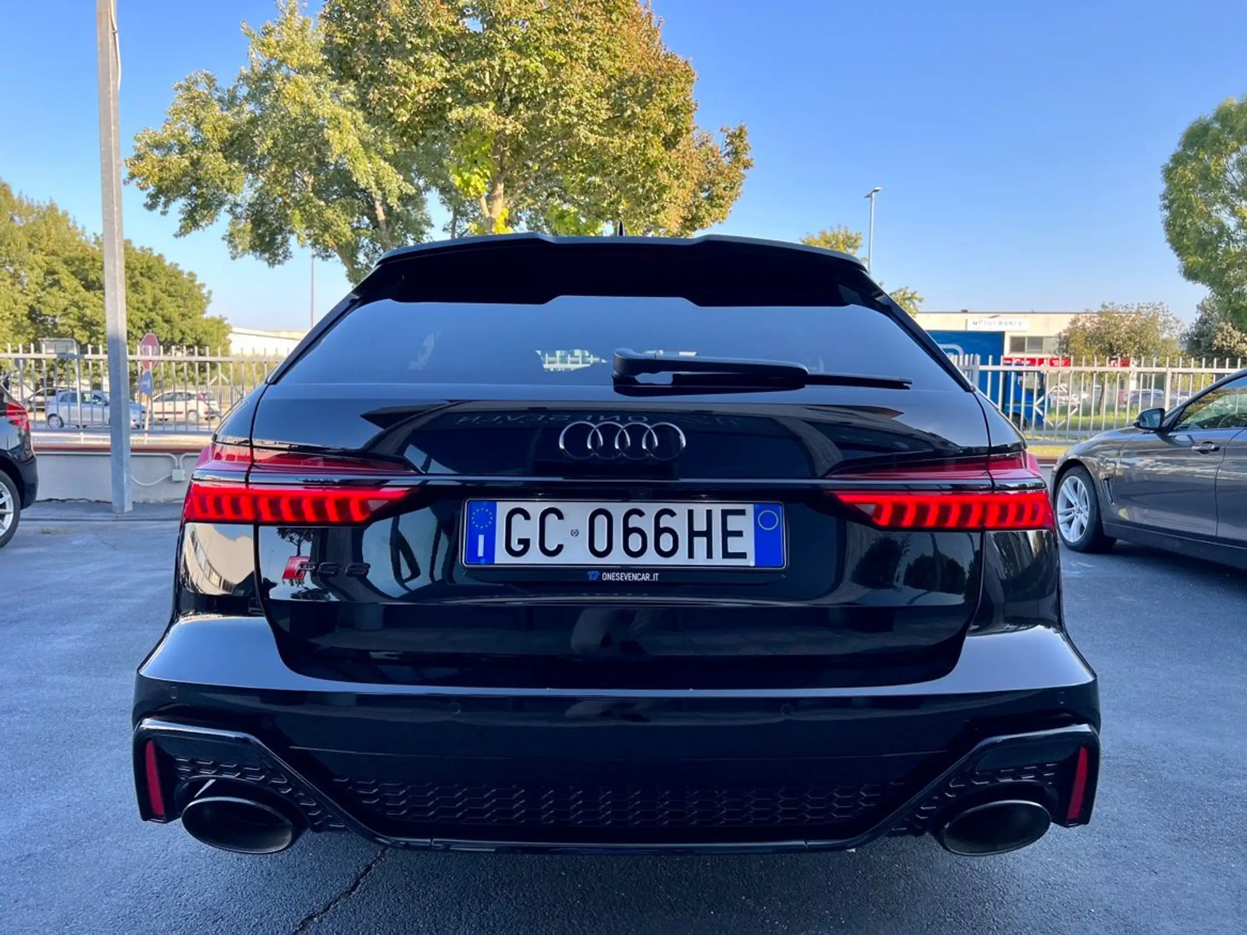 Audi - RS6