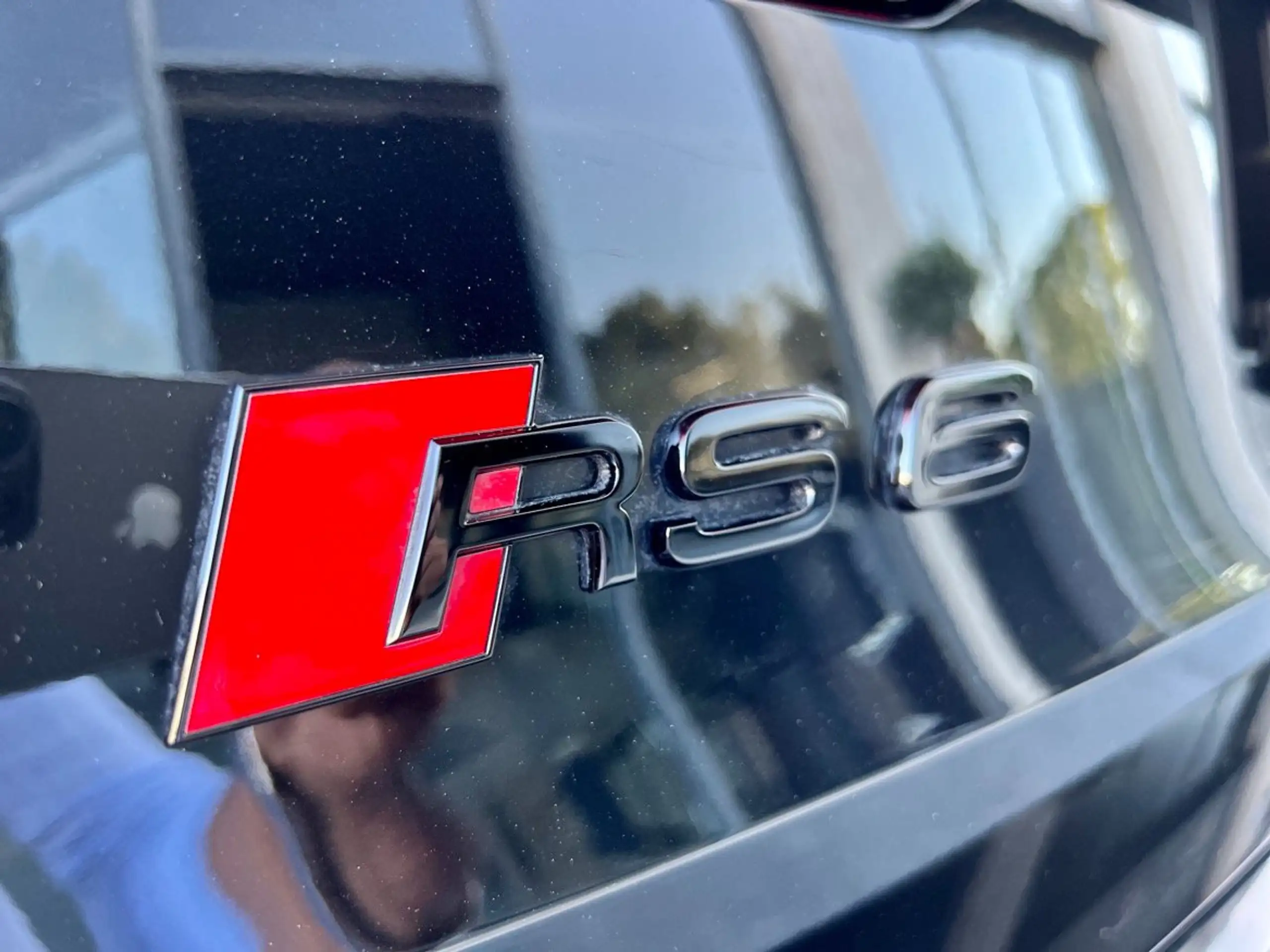 Audi - RS6