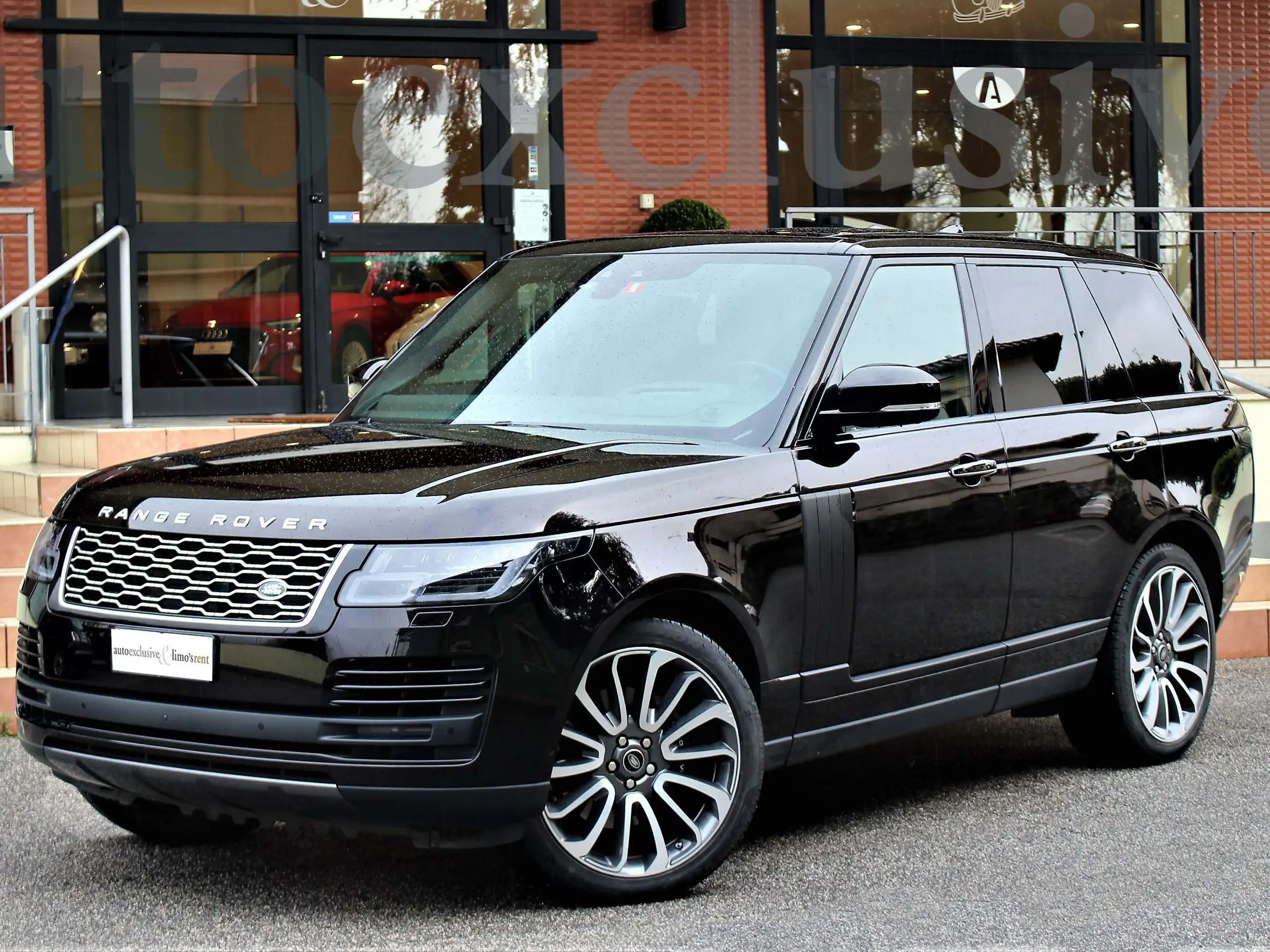 Land Rover - Range Rover