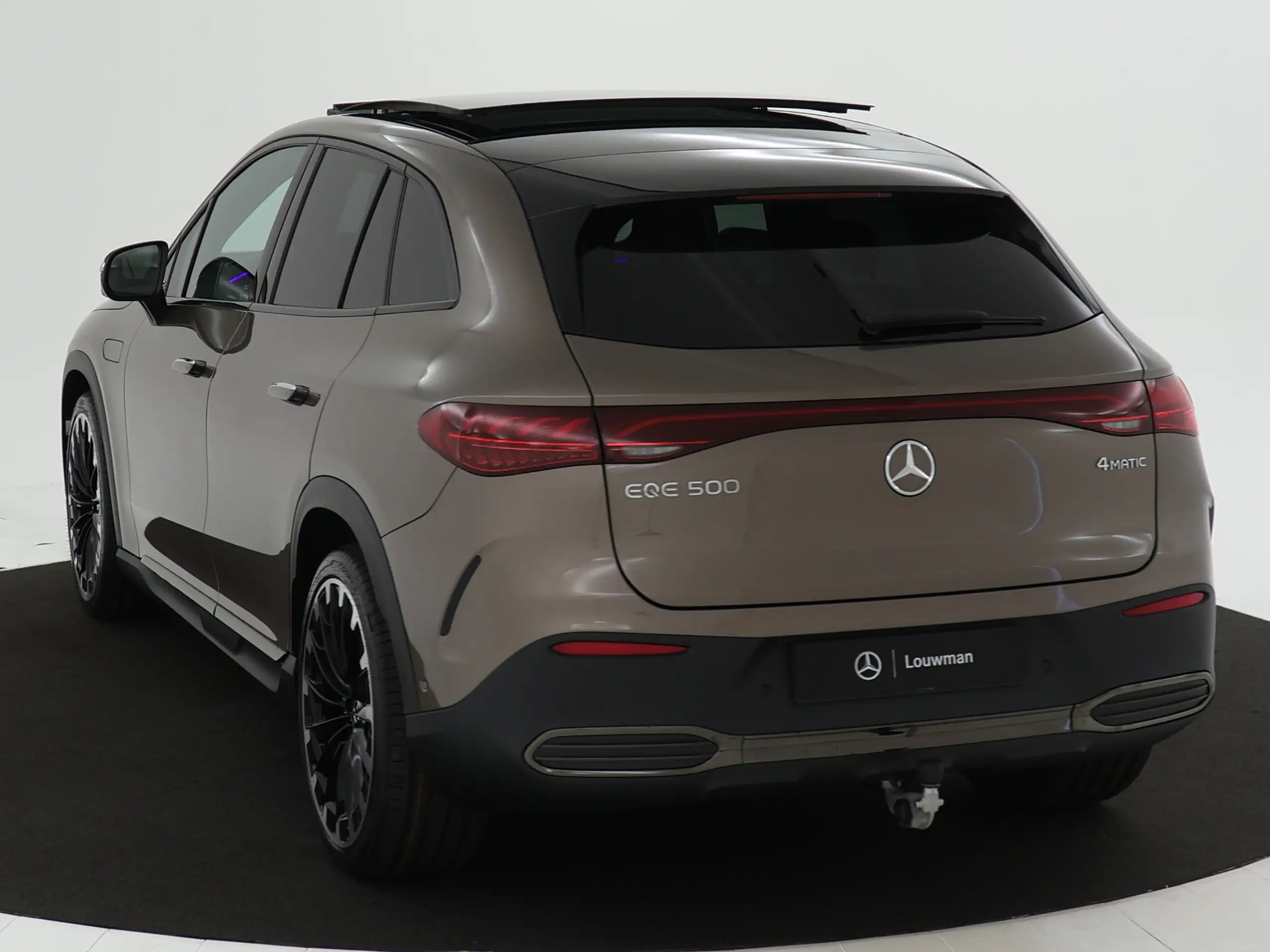 Mercedes-Benz - EQE SUV