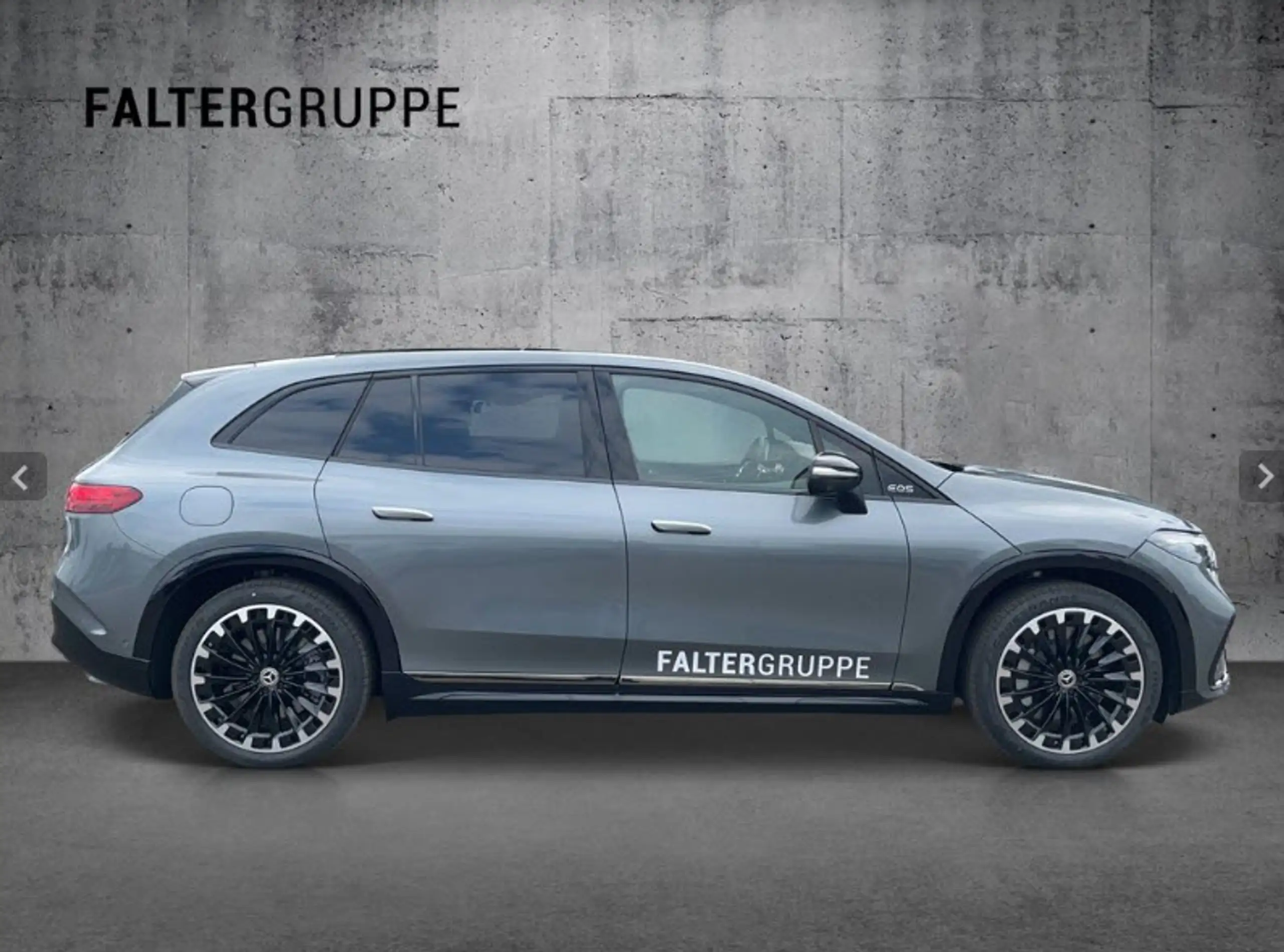 Mercedes-Benz - EQS SUV