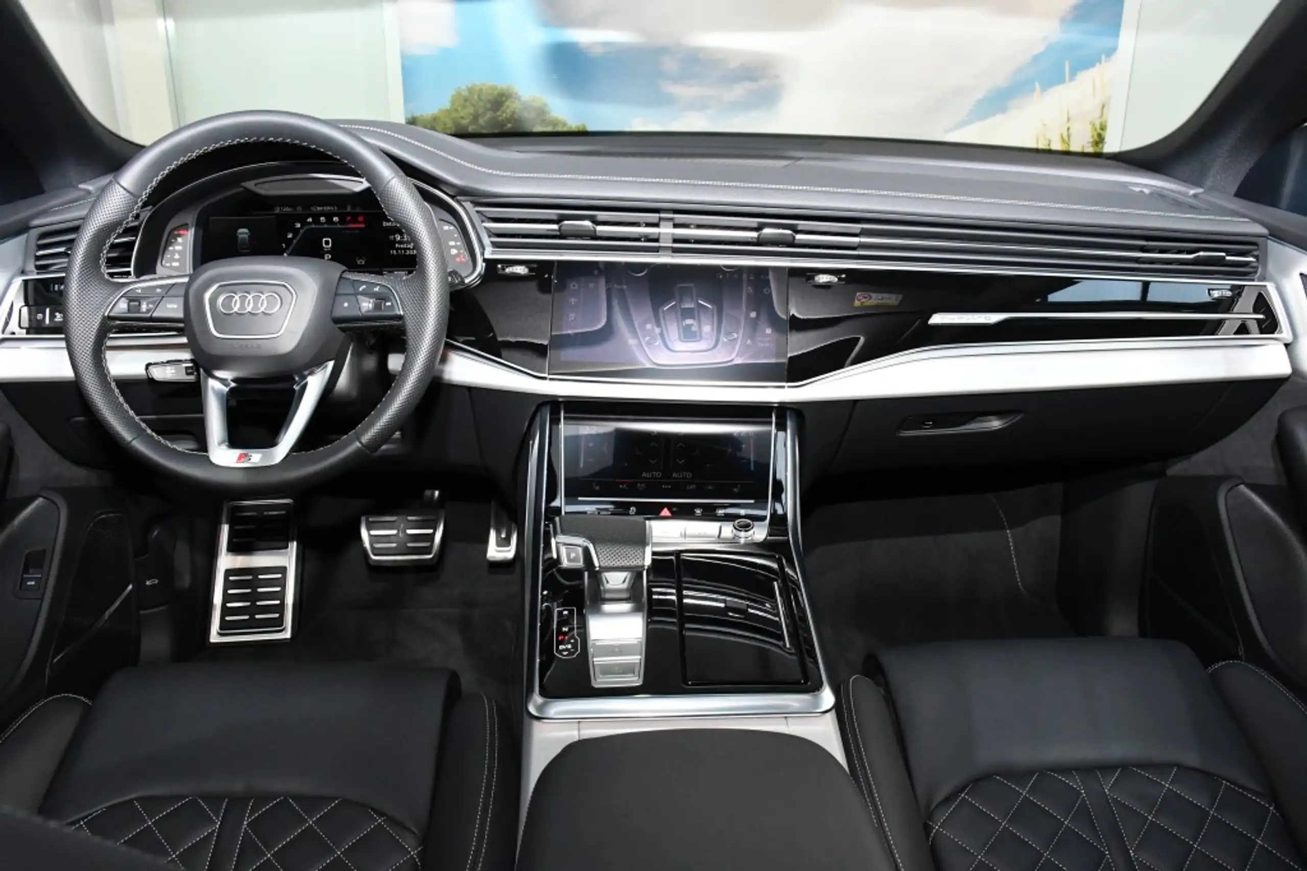 Audi - SQ8