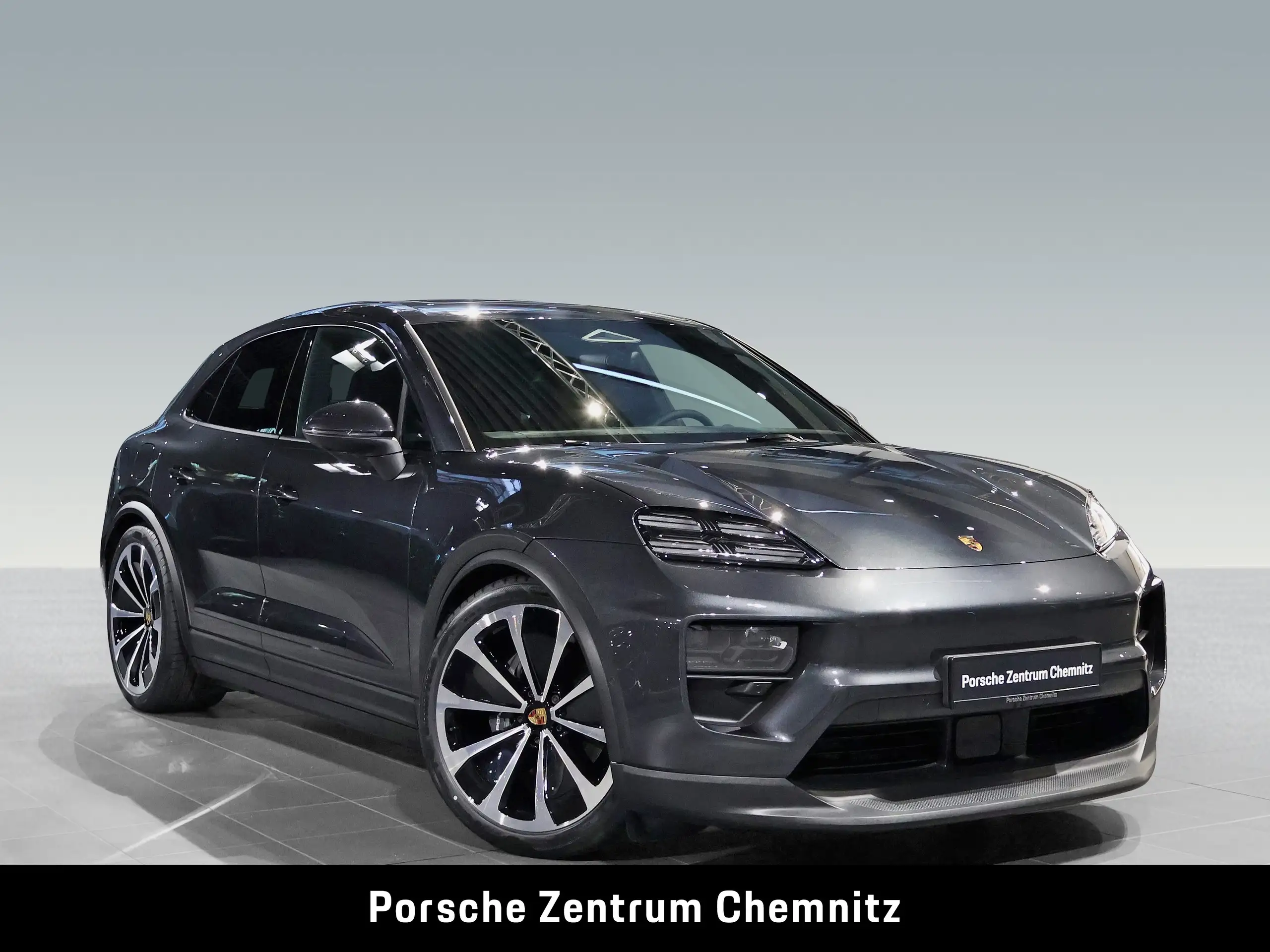 Porsche - Macan