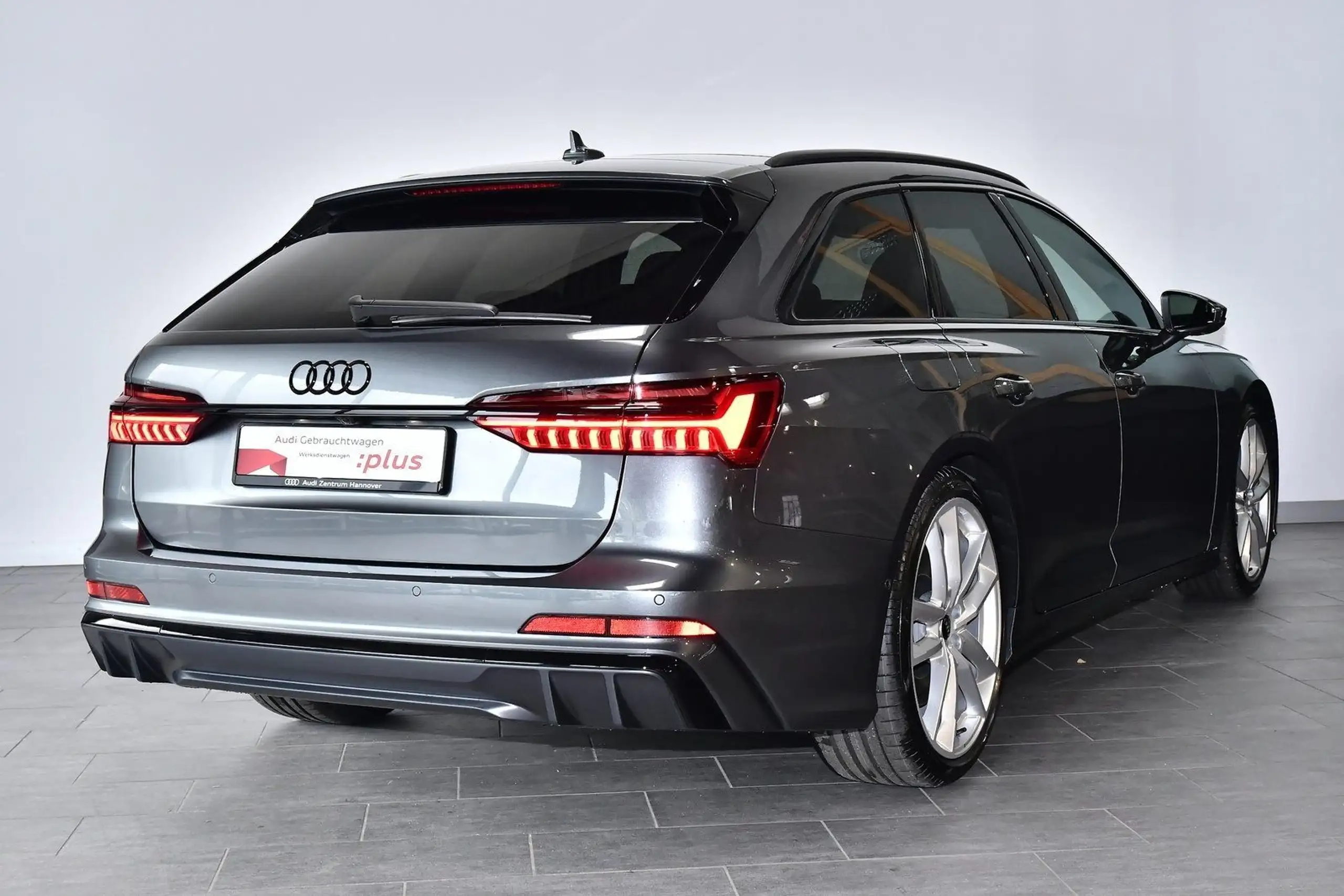 Audi - S6