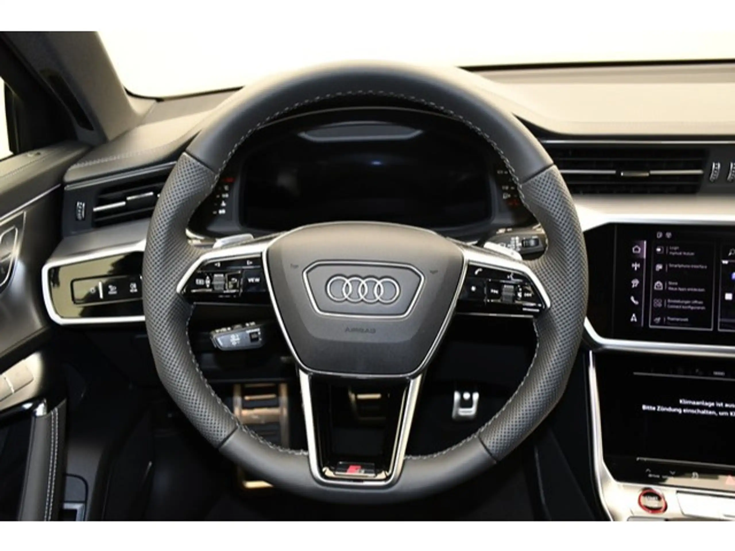 Audi - S6