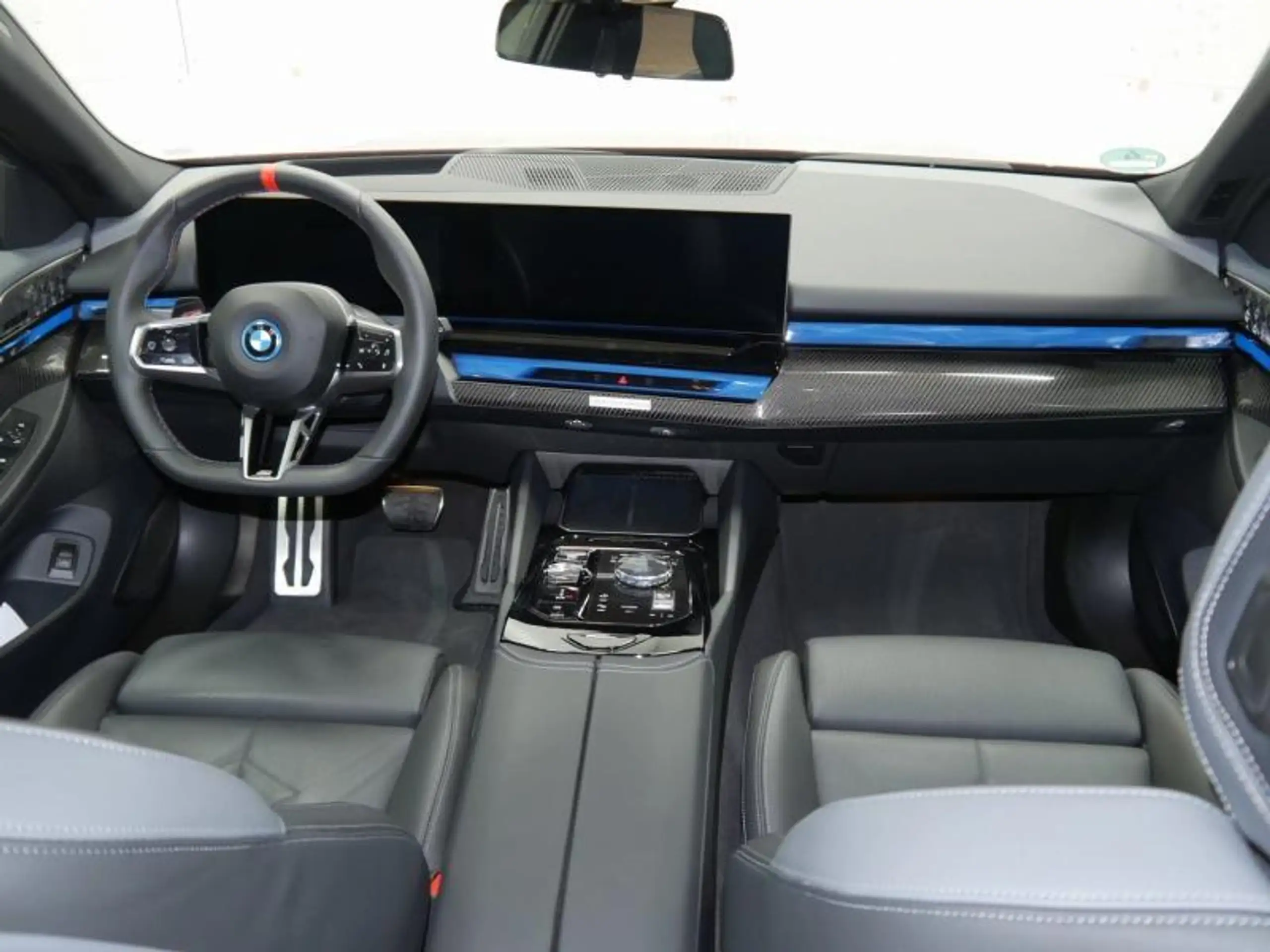 BMW - i5