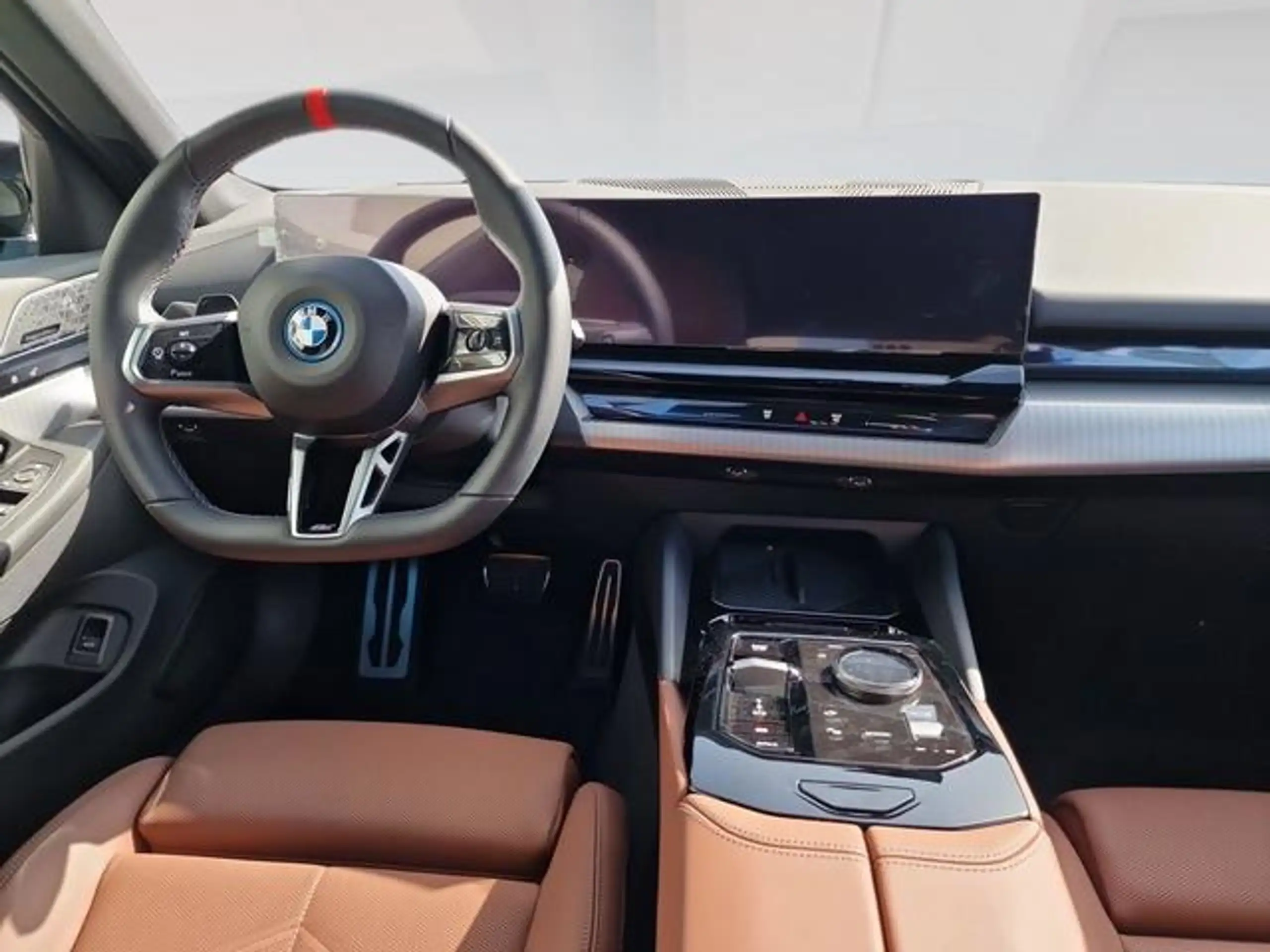 BMW - i5