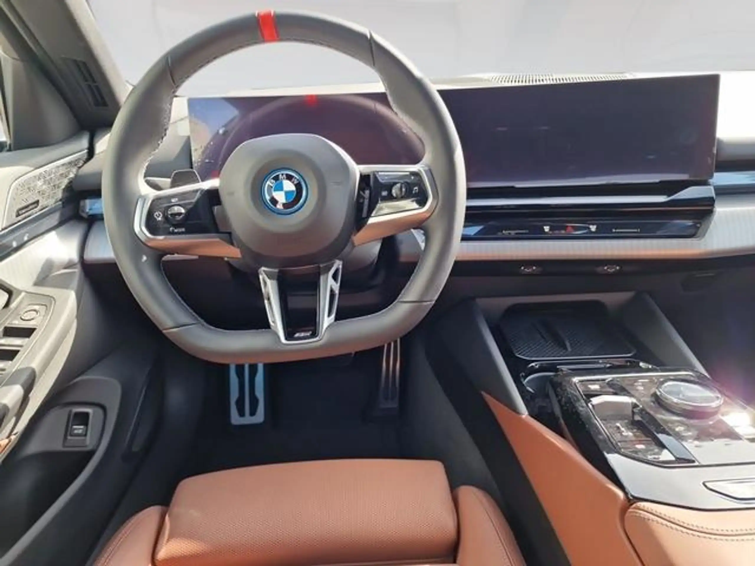 BMW - i5