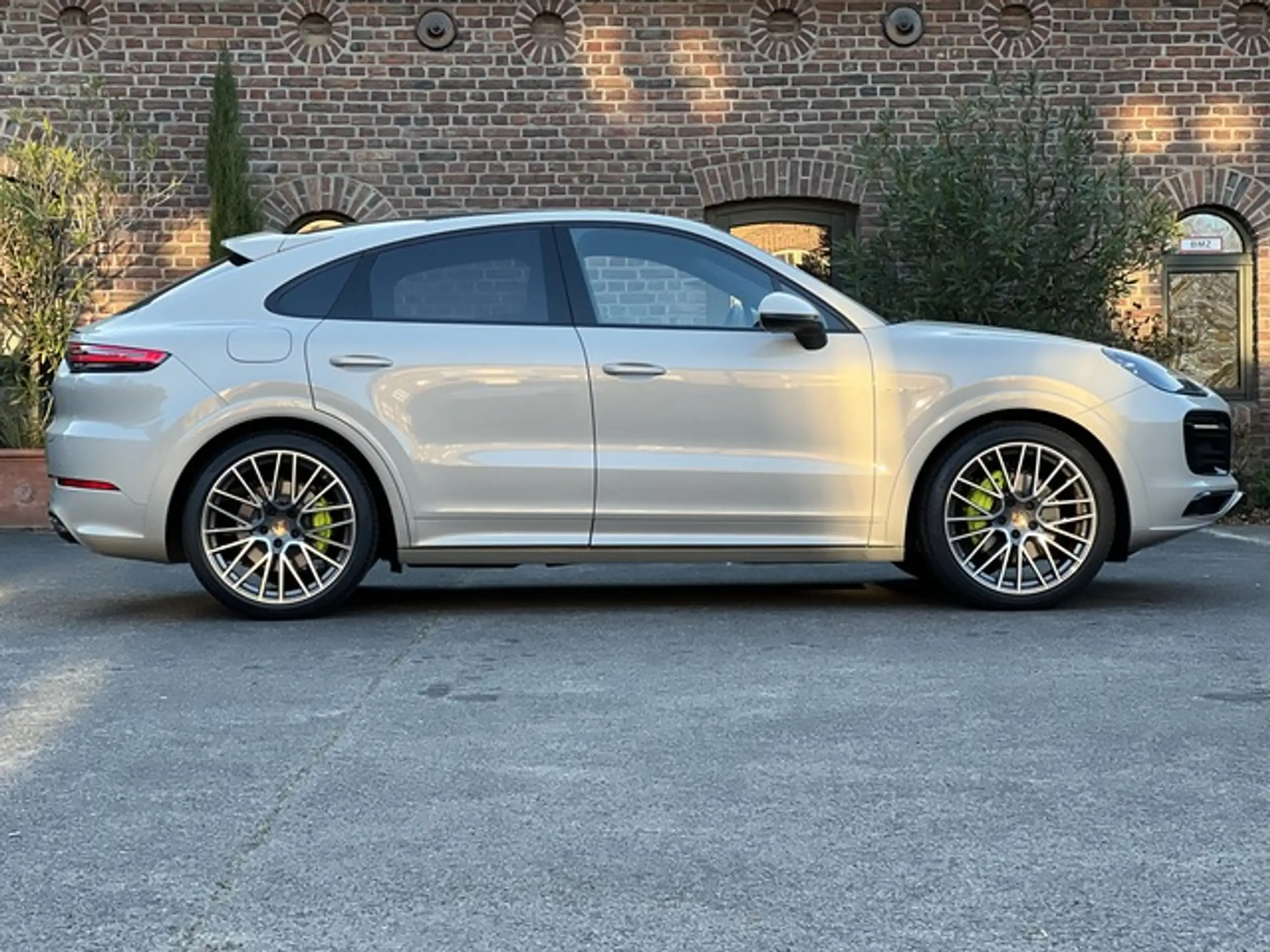 Porsche - Cayenne