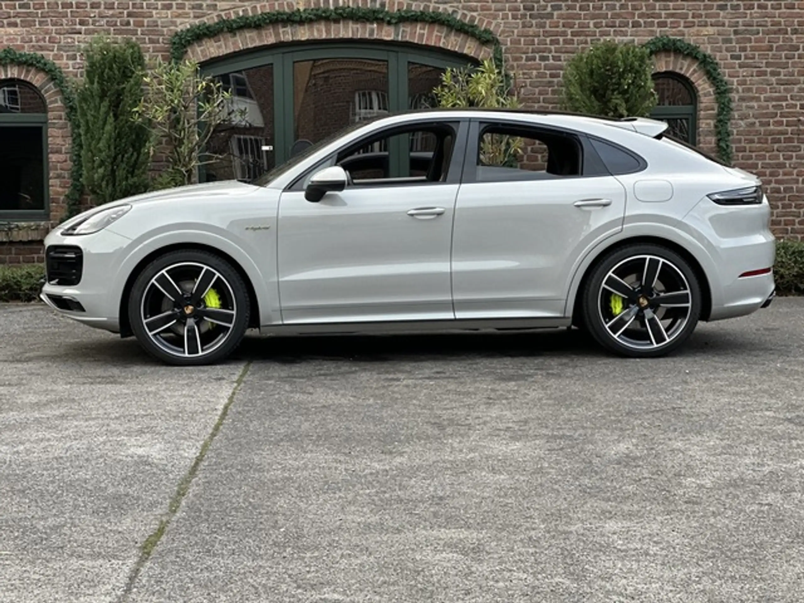 Porsche - Cayenne