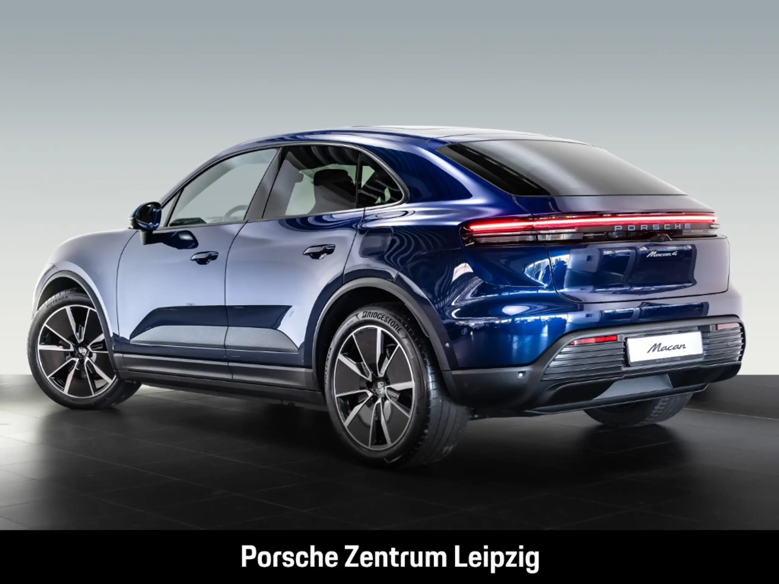 Porsche - Macan