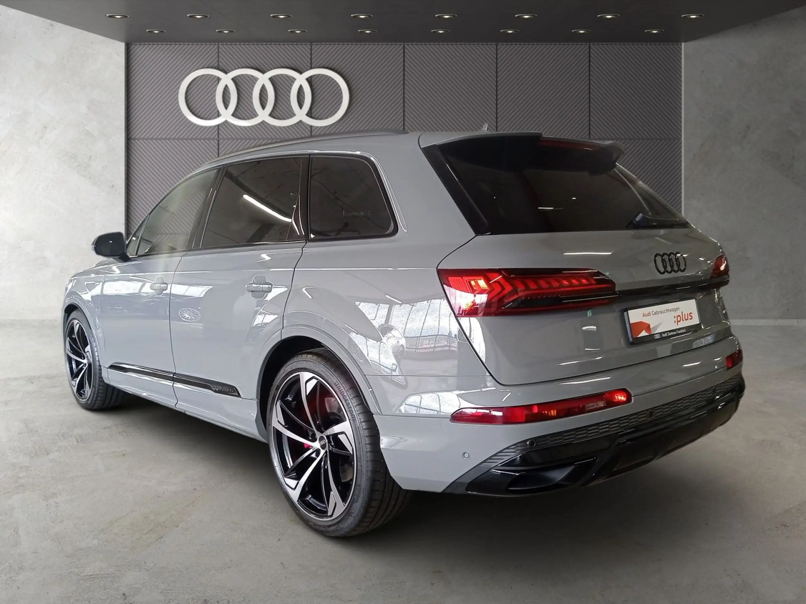 Audi - Q7