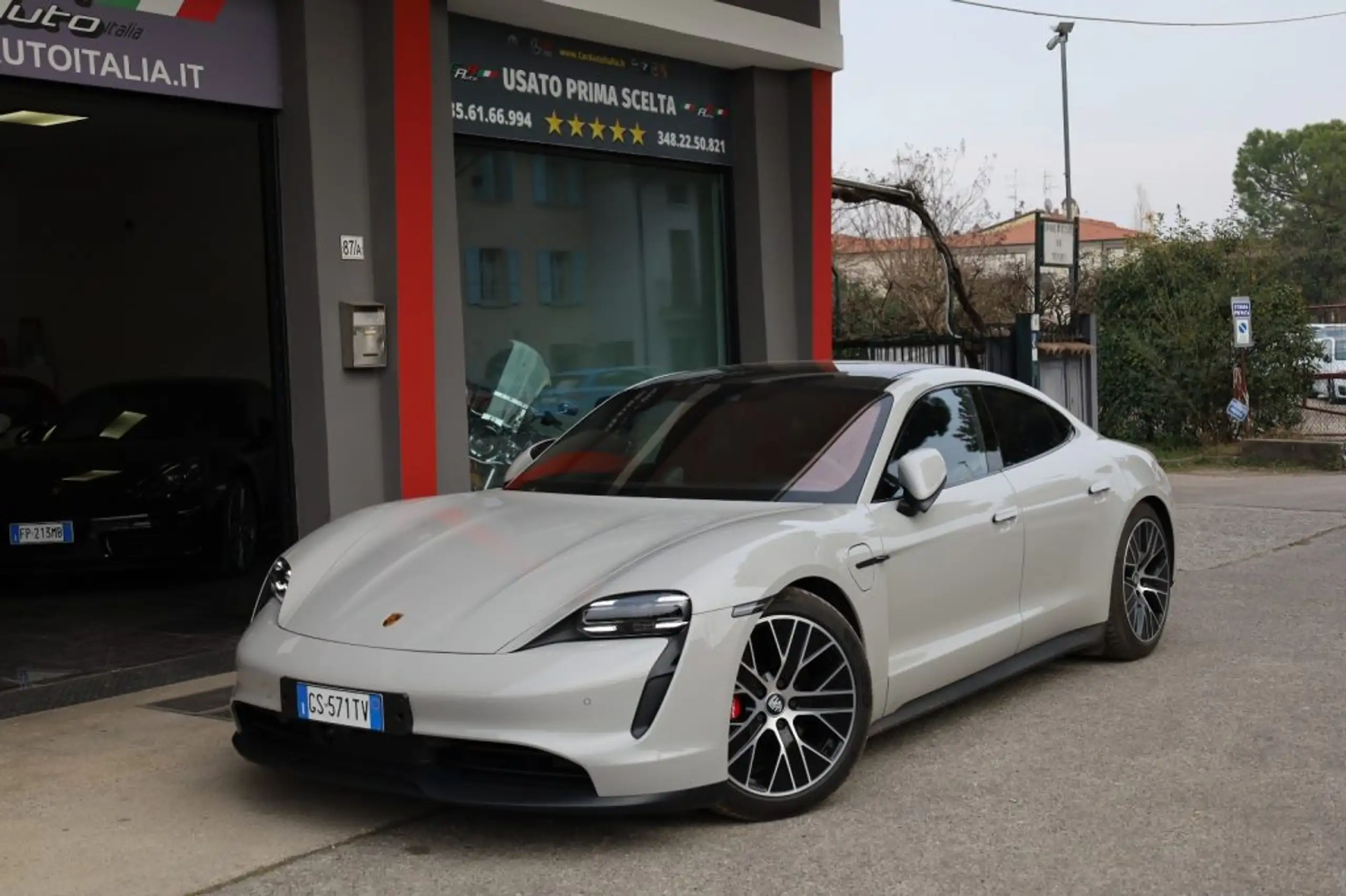 Porsche - Taycan