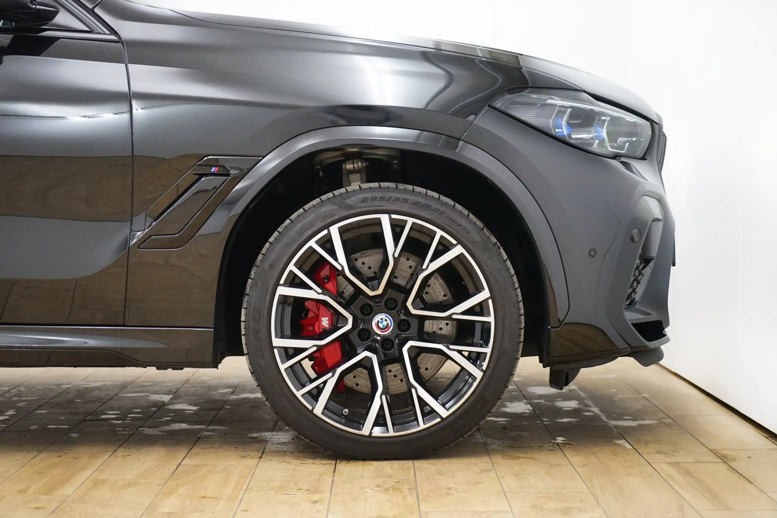 BMW - X6 M