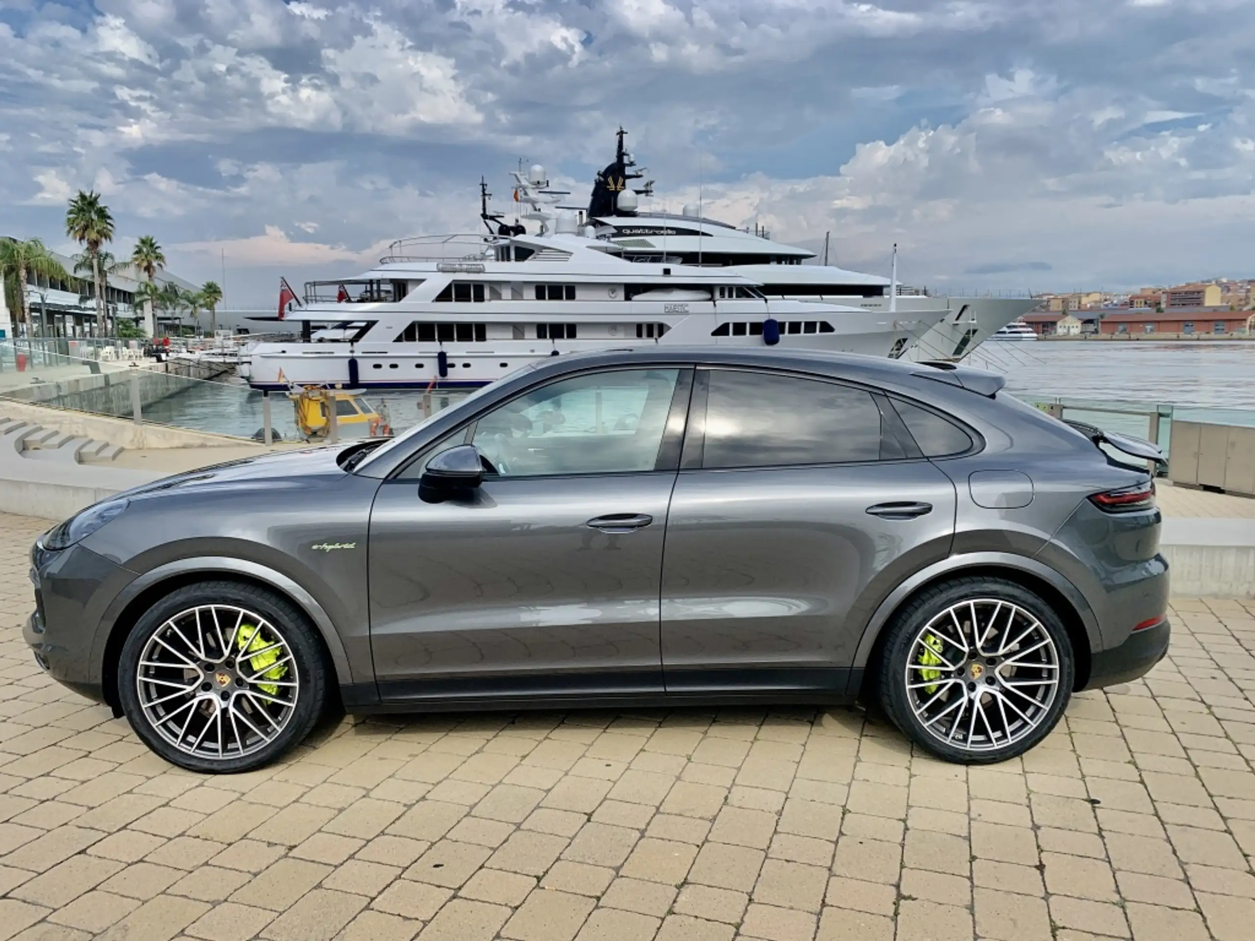 Porsche - Cayenne