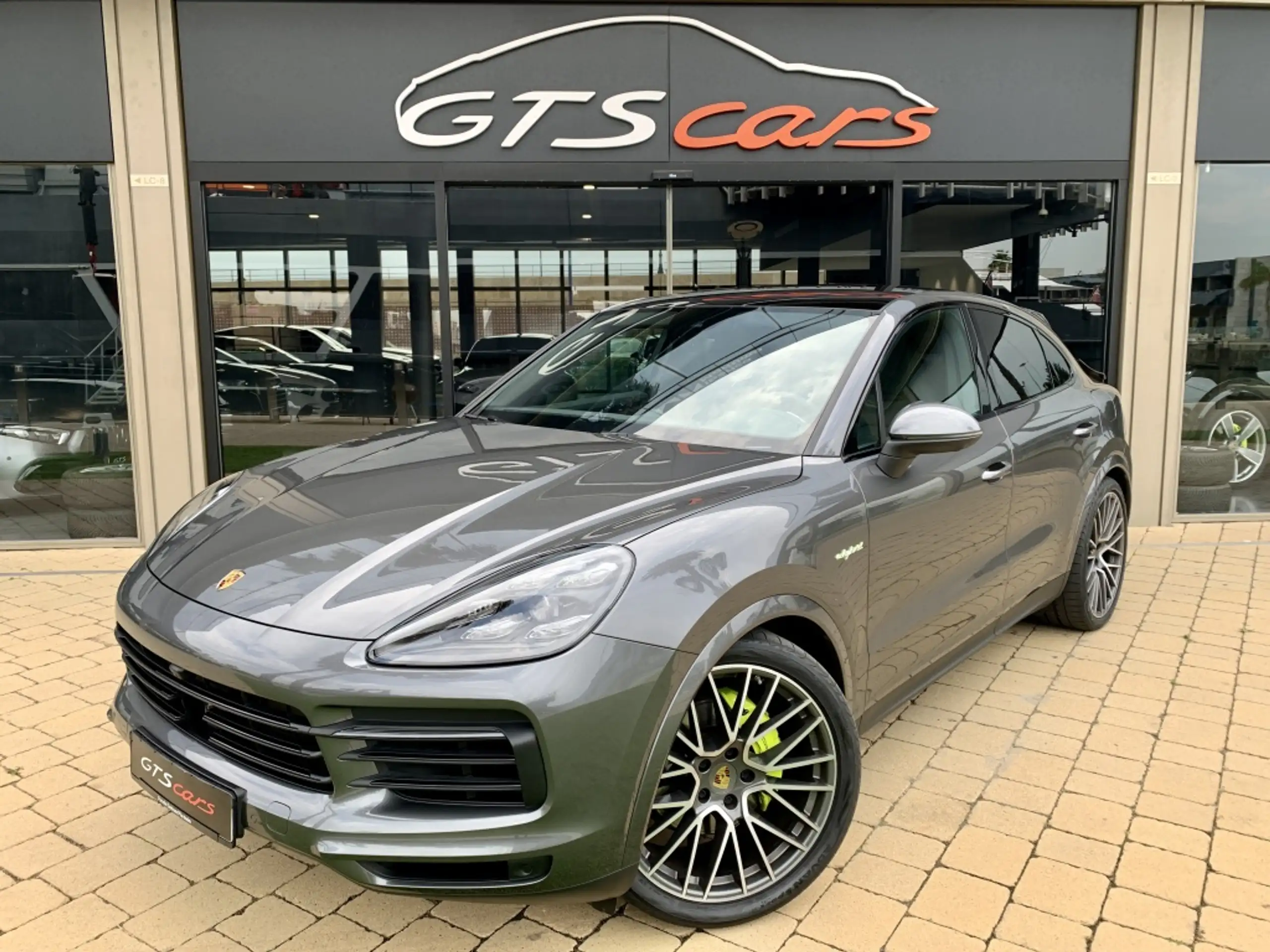 Porsche - Cayenne