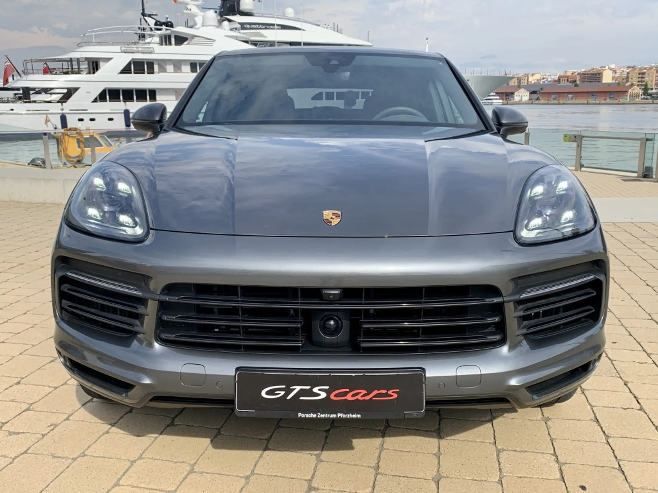 Porsche - Cayenne