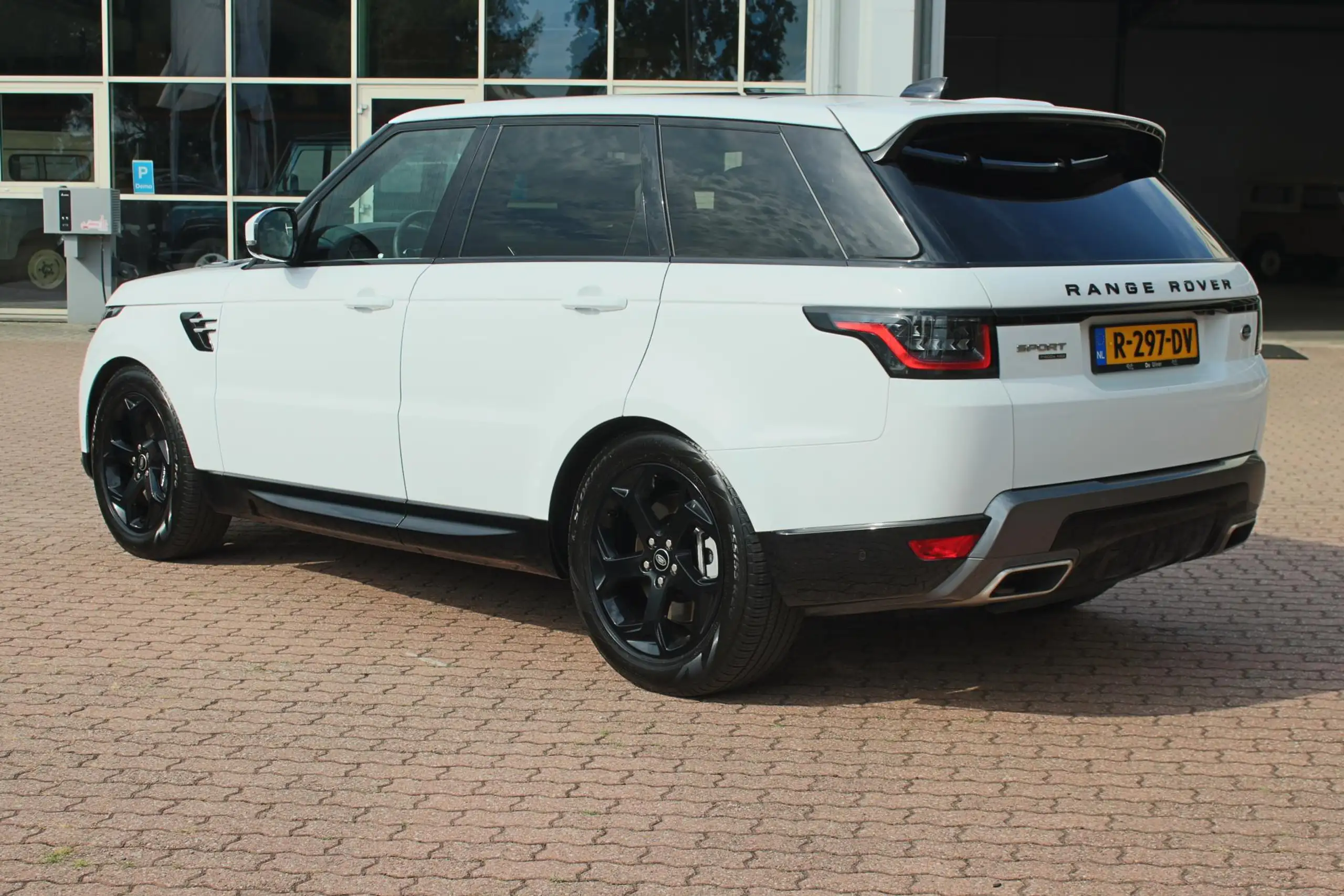 Land Rover - Range Rover Sport