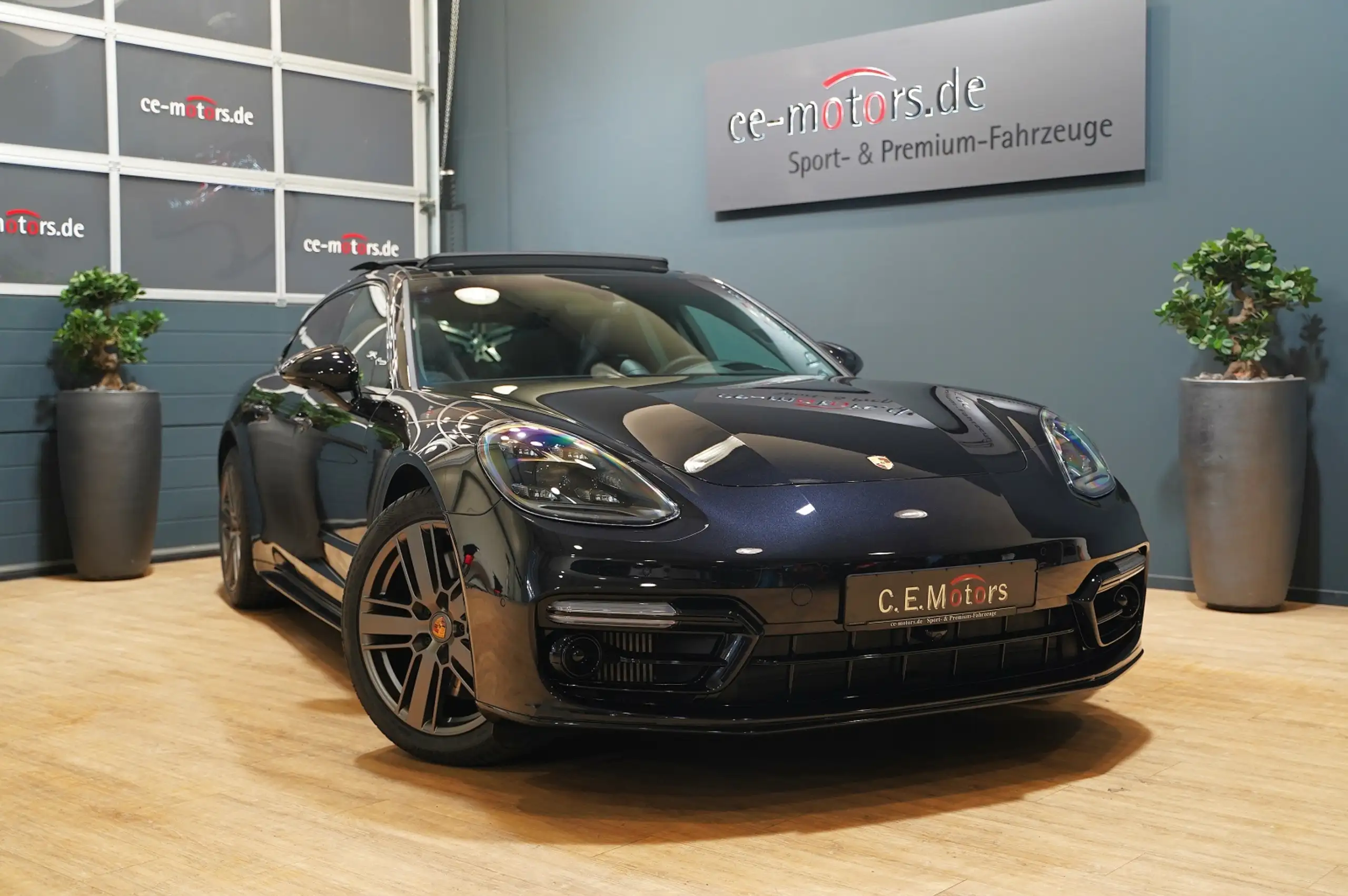 Porsche - Panamera