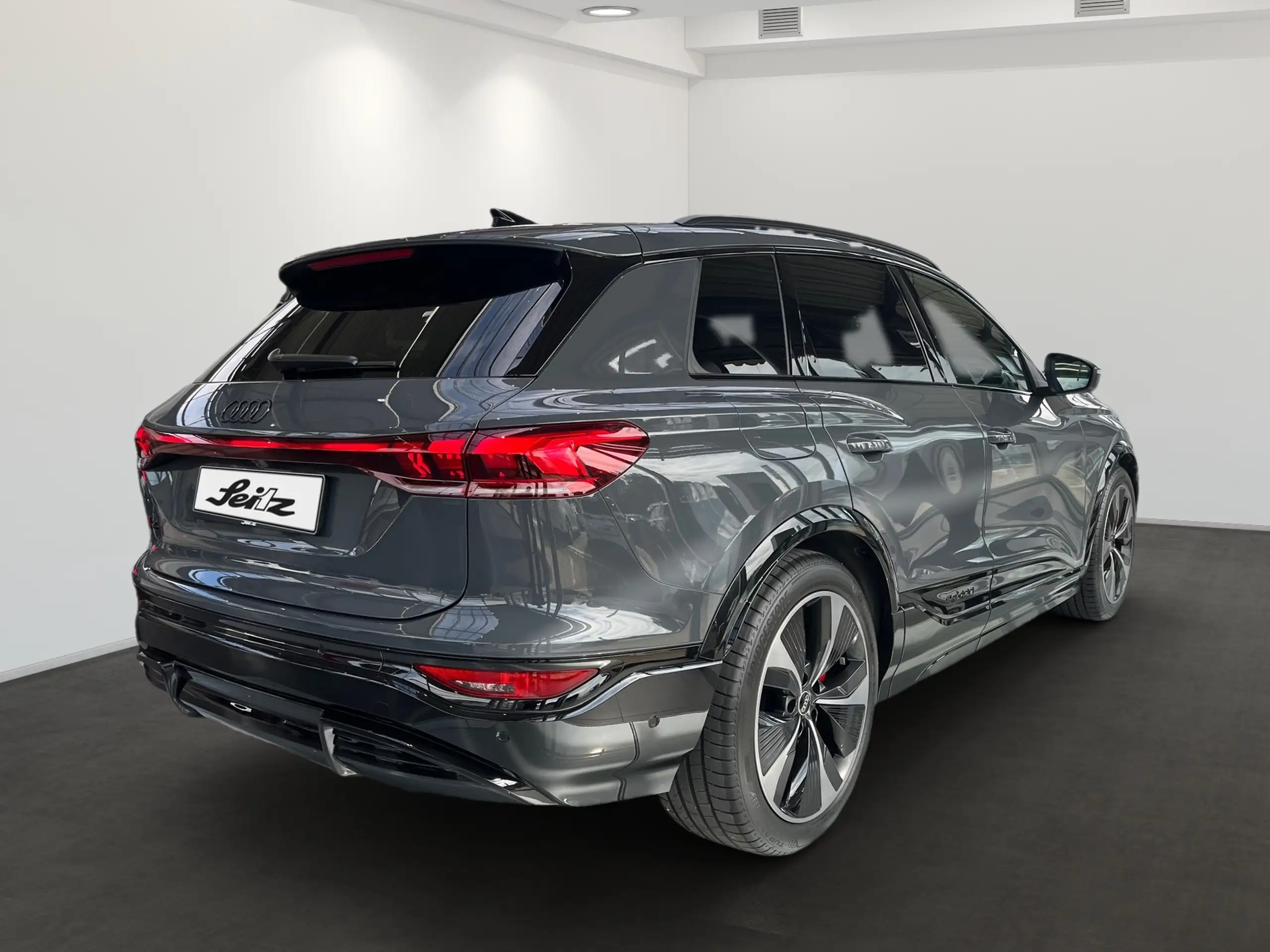 Audi - Q6