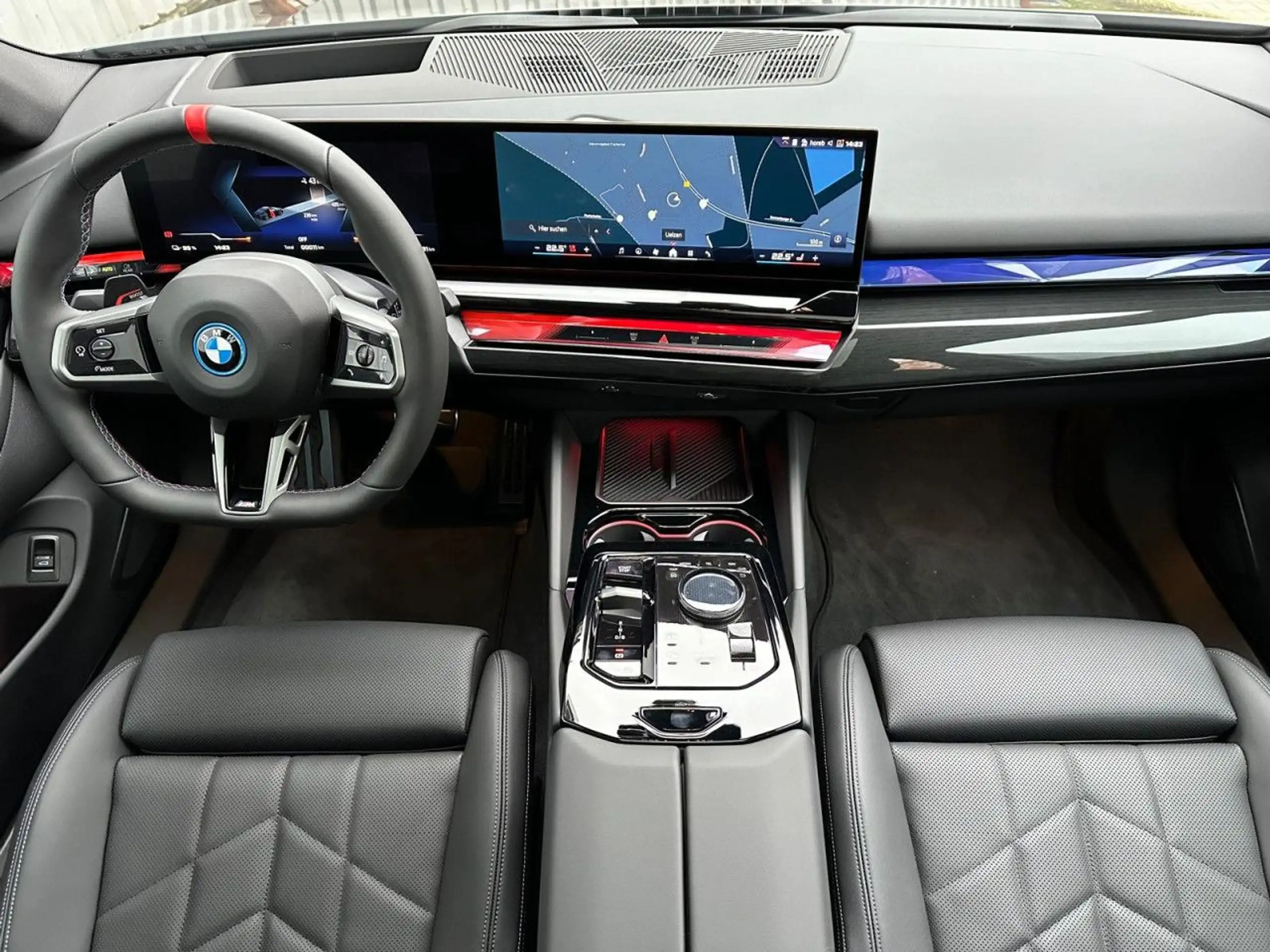 BMW - i5