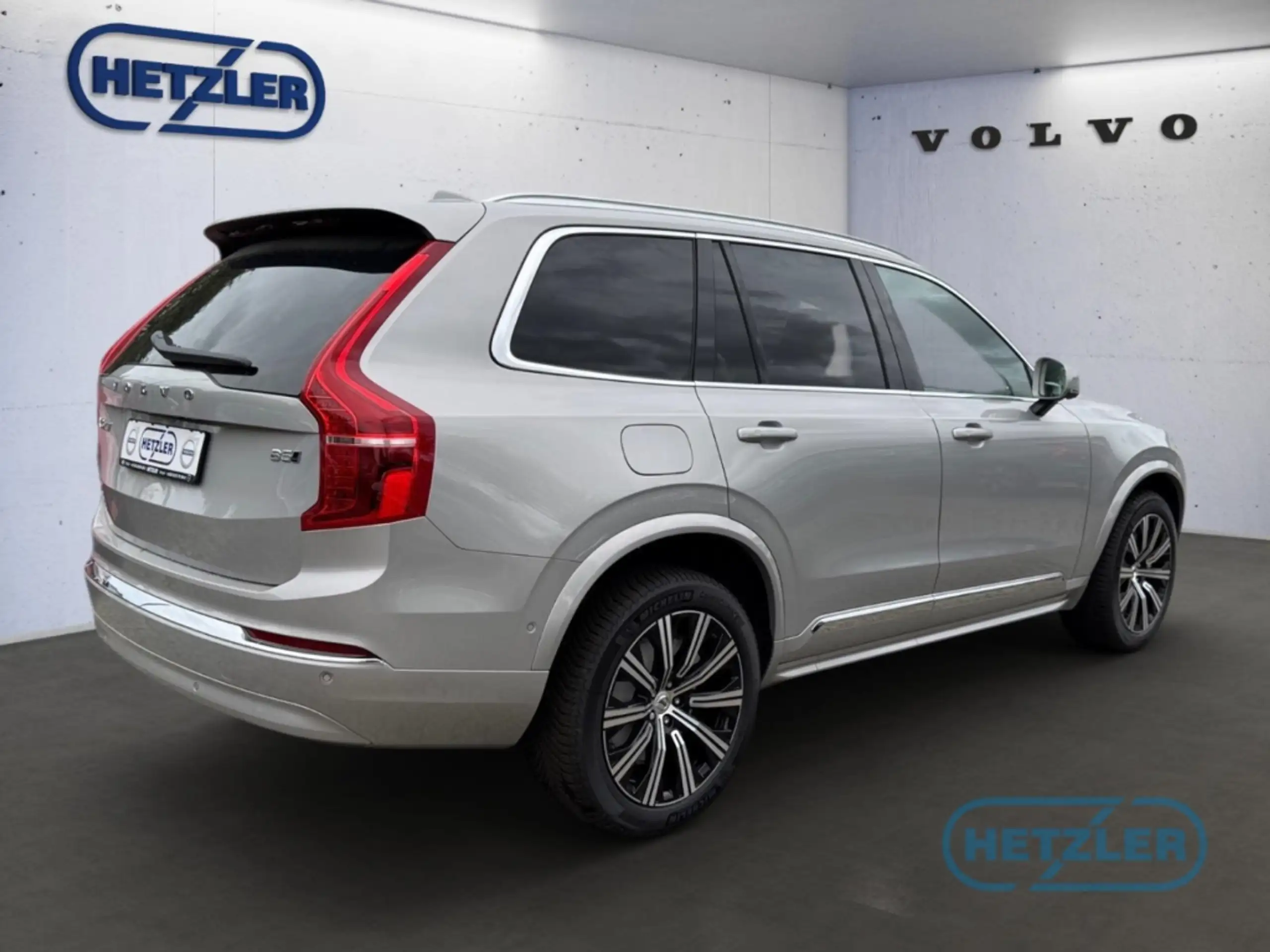 Volvo - XC90