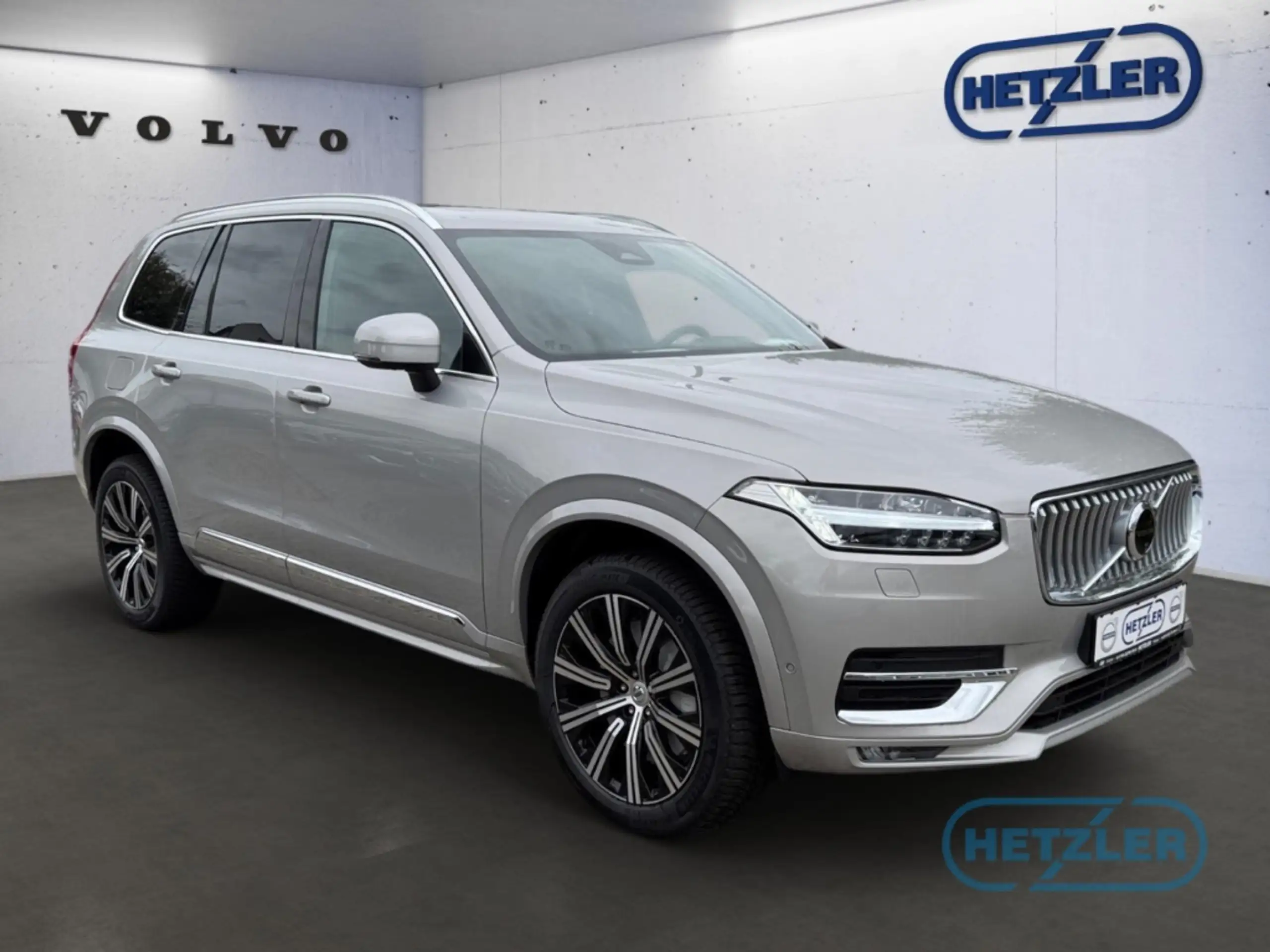 Volvo - XC90