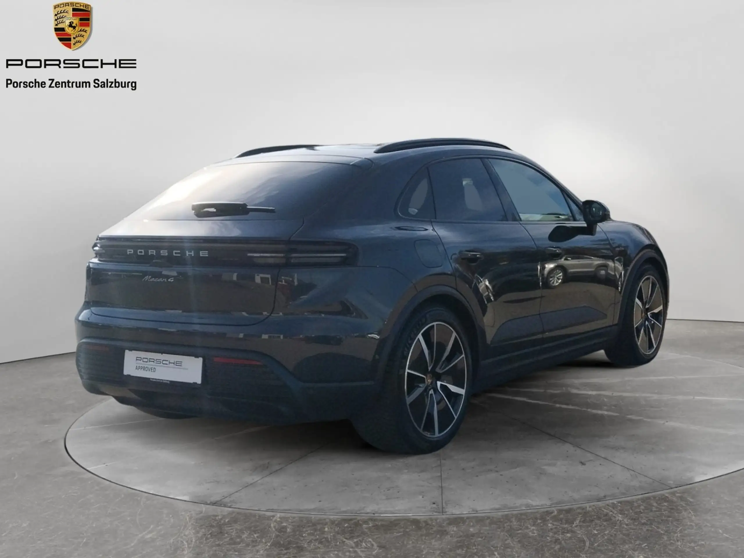 Porsche - Macan