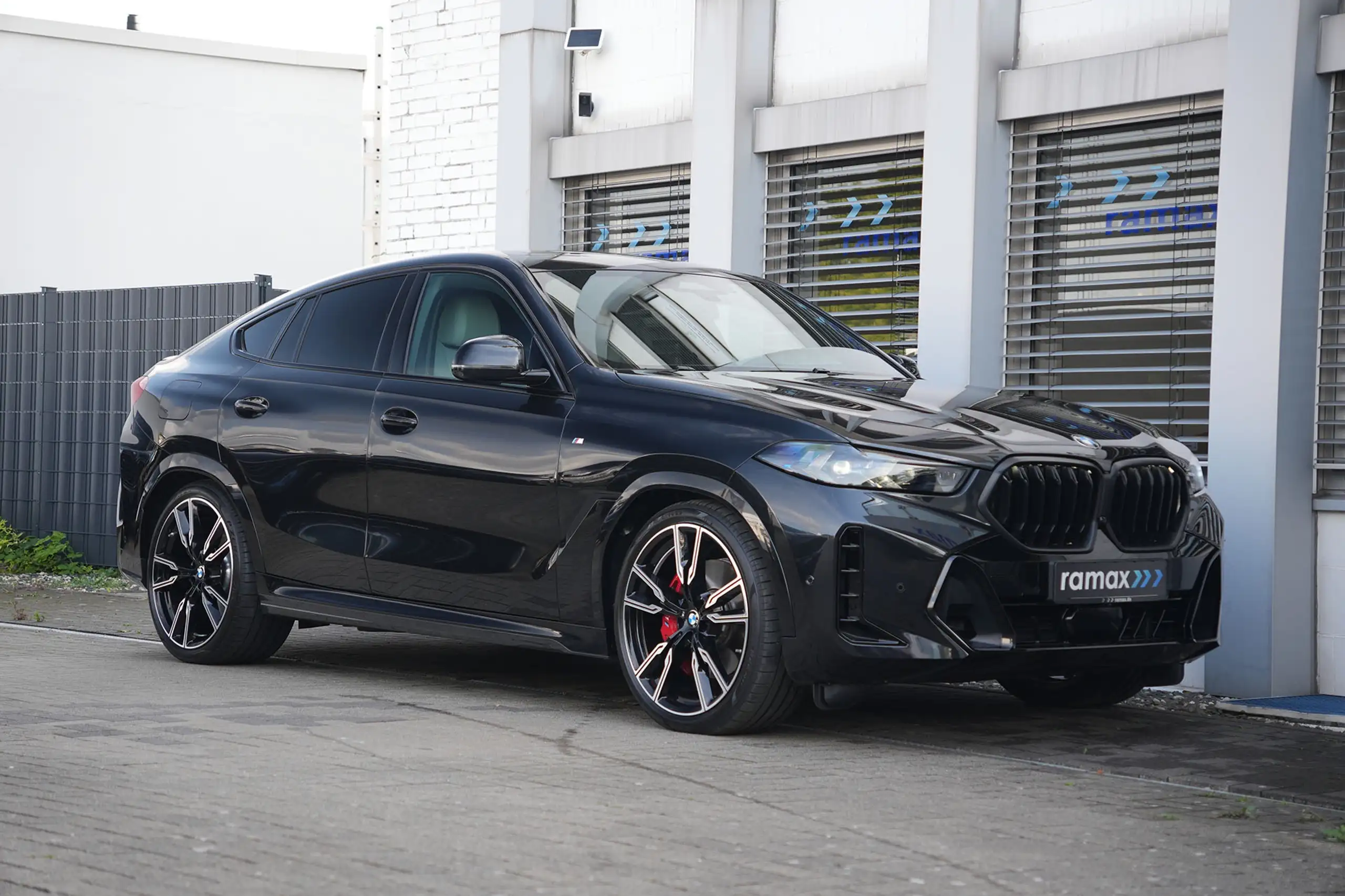 BMW - X6