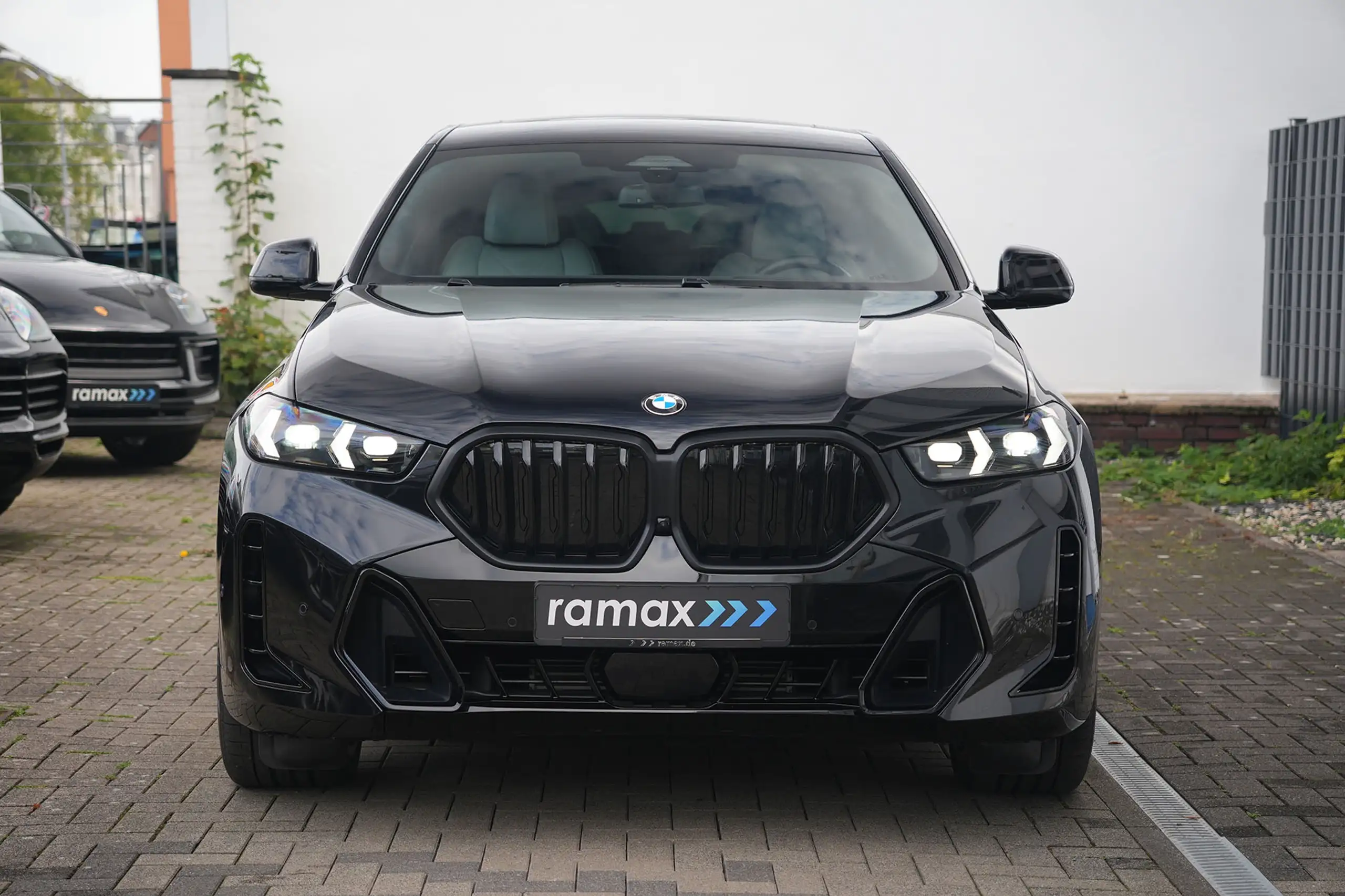 BMW - X6