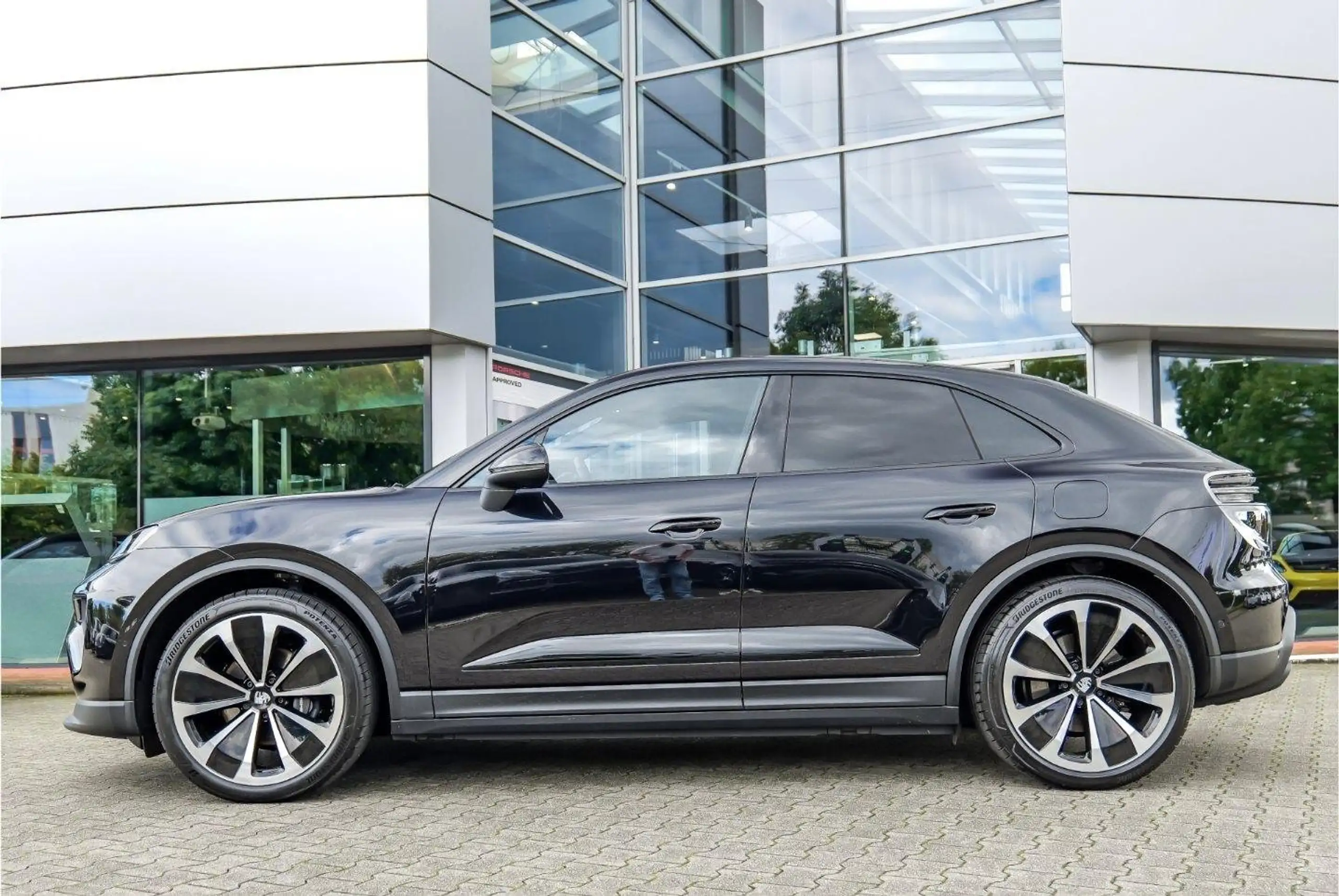 Porsche - Macan