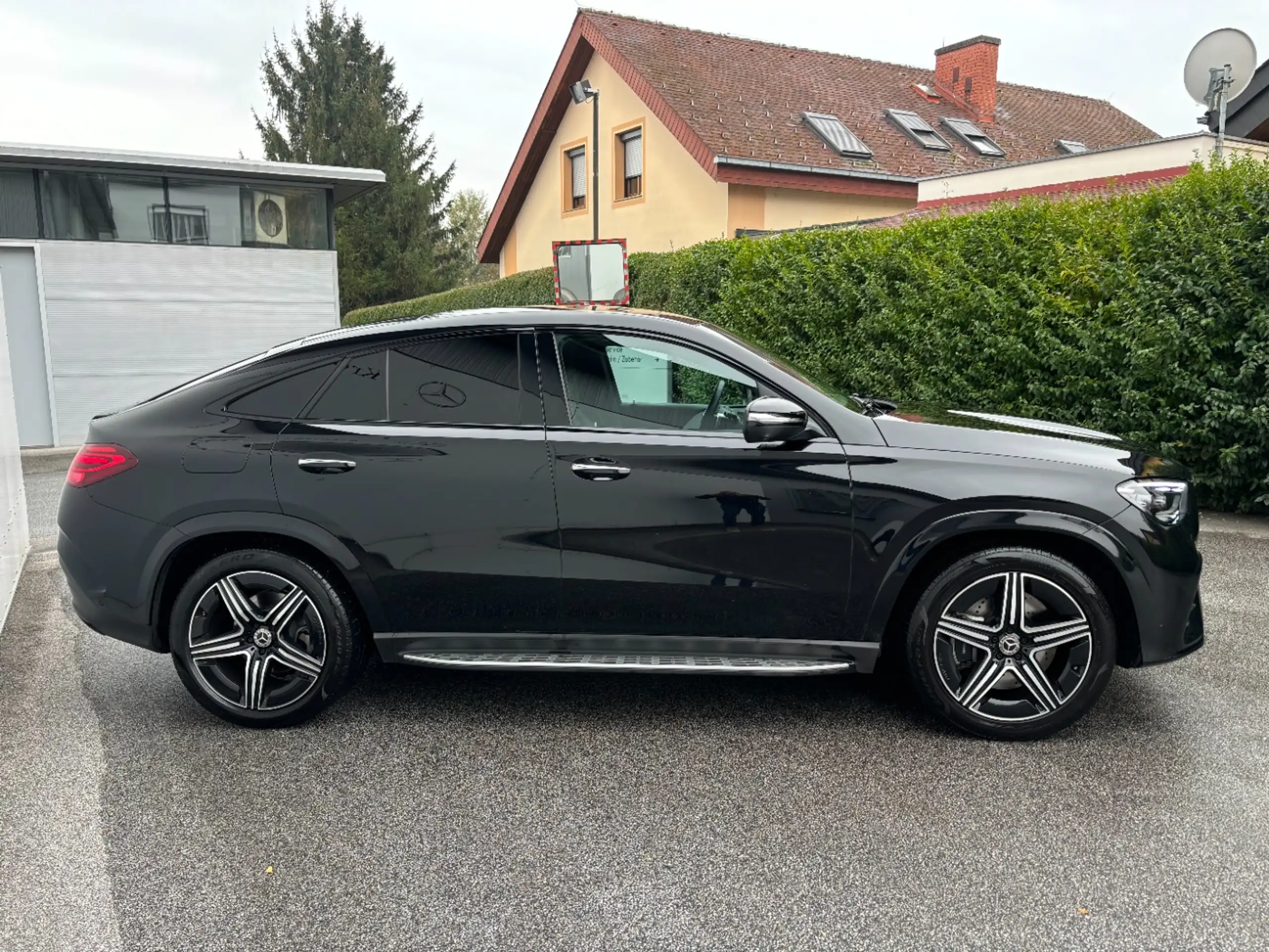 Mercedes-Benz - GLE 350