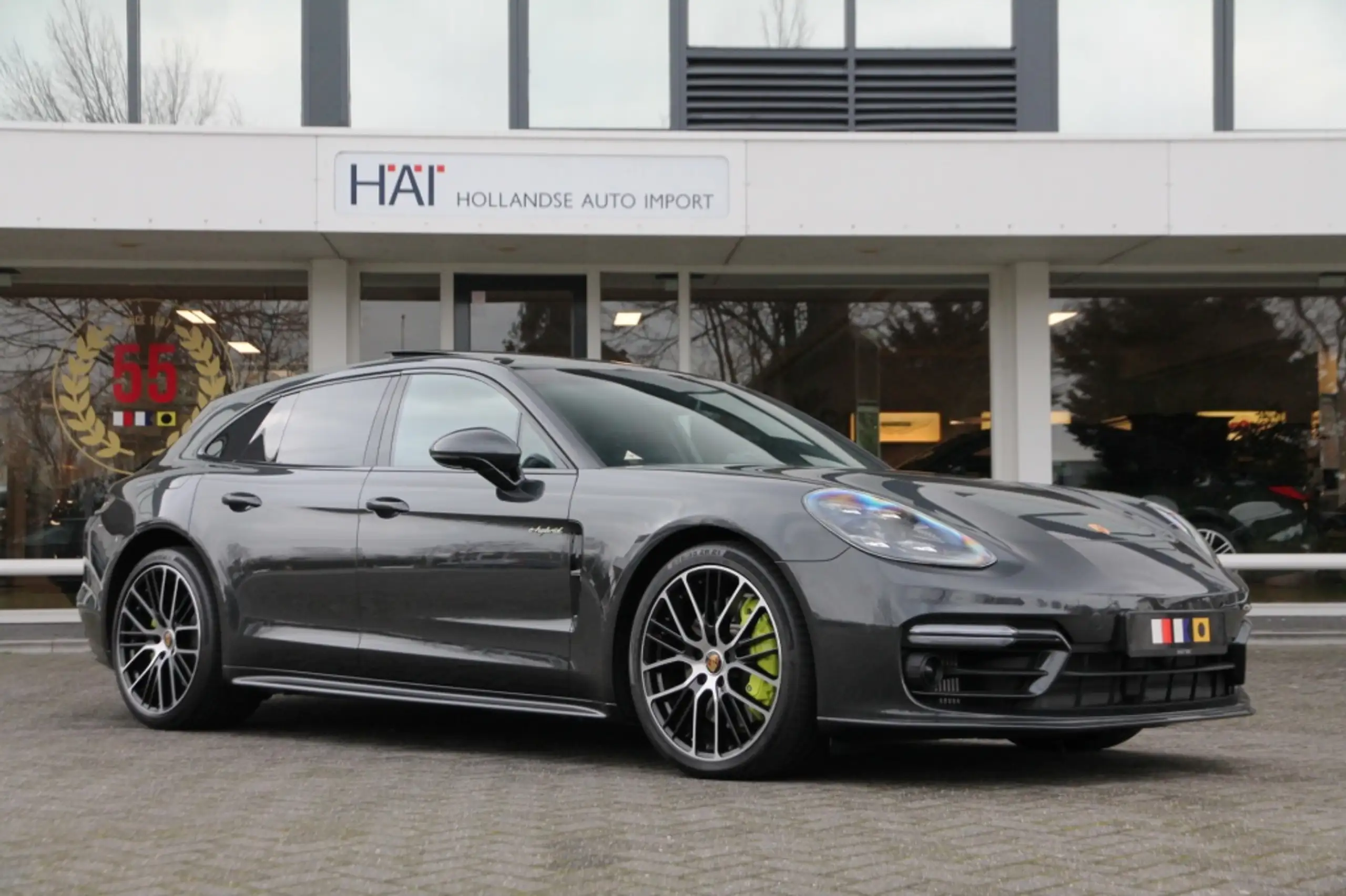 Porsche - Panamera